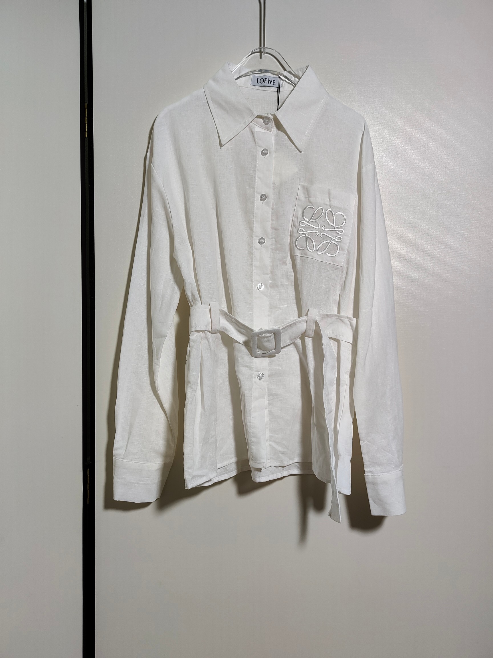 High-End Women’s Clothing Sets: LLOEW* Packaging, Embroidered Sleeves, Waist-Belt Shirt, Ass Dress. - 图片 5