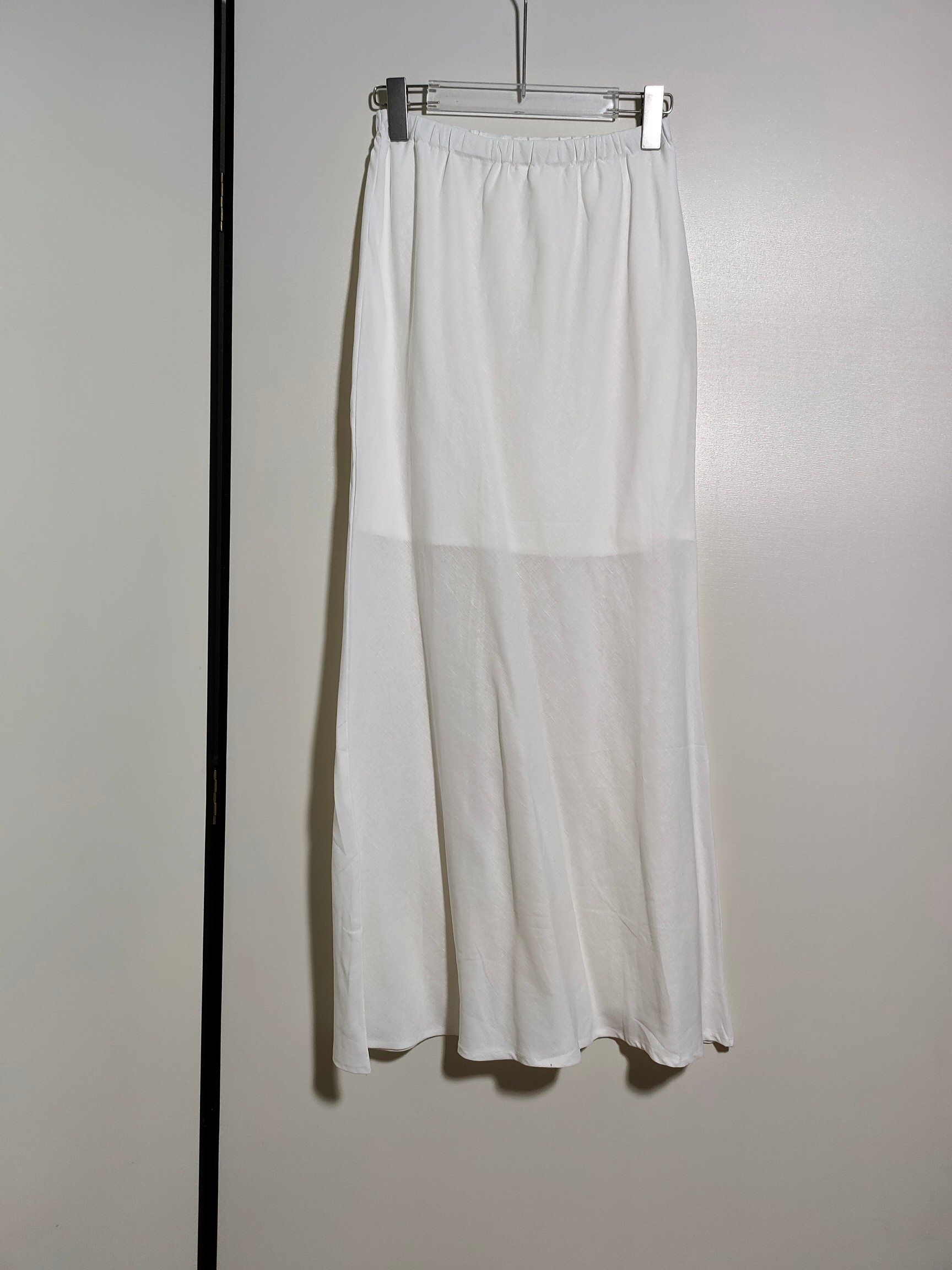 High-End Women’s Clothing Sets: LLOEW* Packaging, Embroidered Sleeves, Waist-Belt Shirt, Ass Dress. - 图片 6