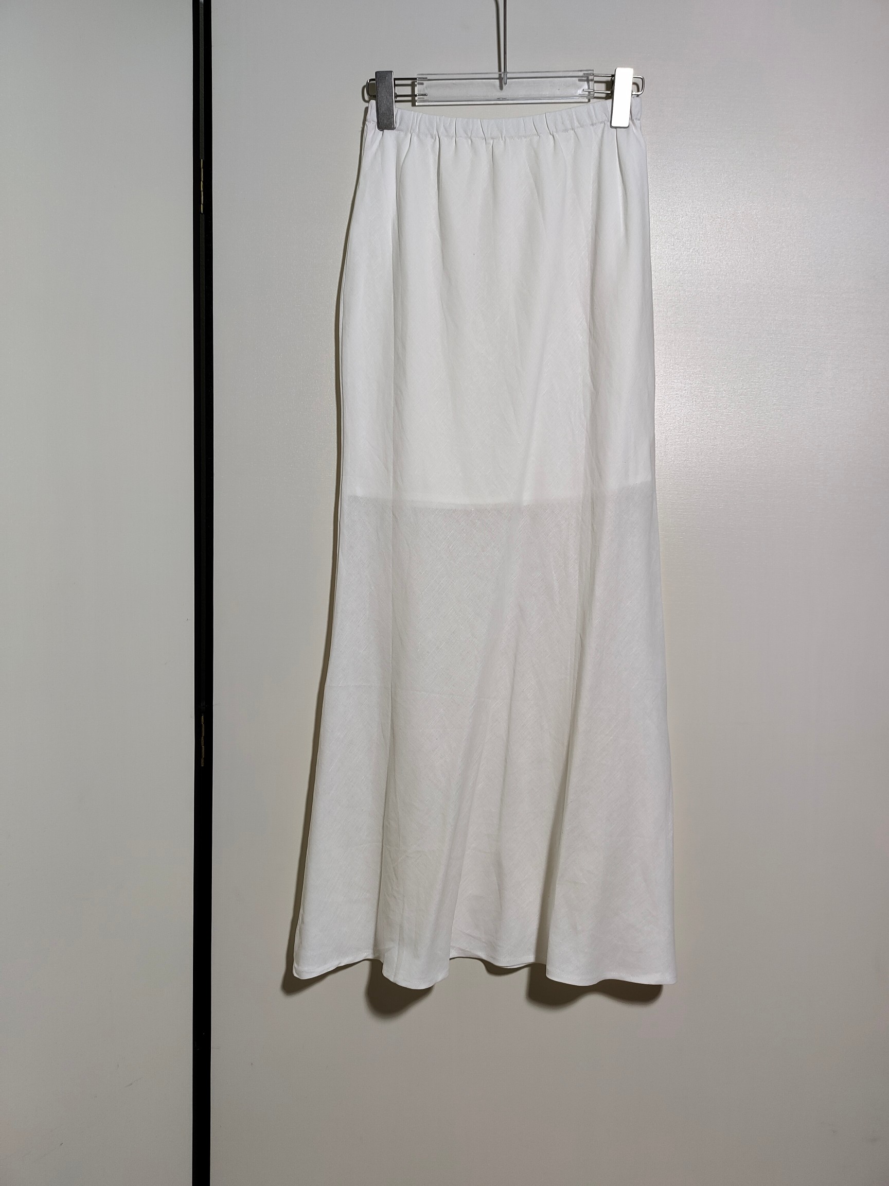 High-End Women’s Clothing Sets: LLOEW* Packaging, Embroidered Sleeves, Waist-Belt Shirt, Ass Dress. - 图片 8