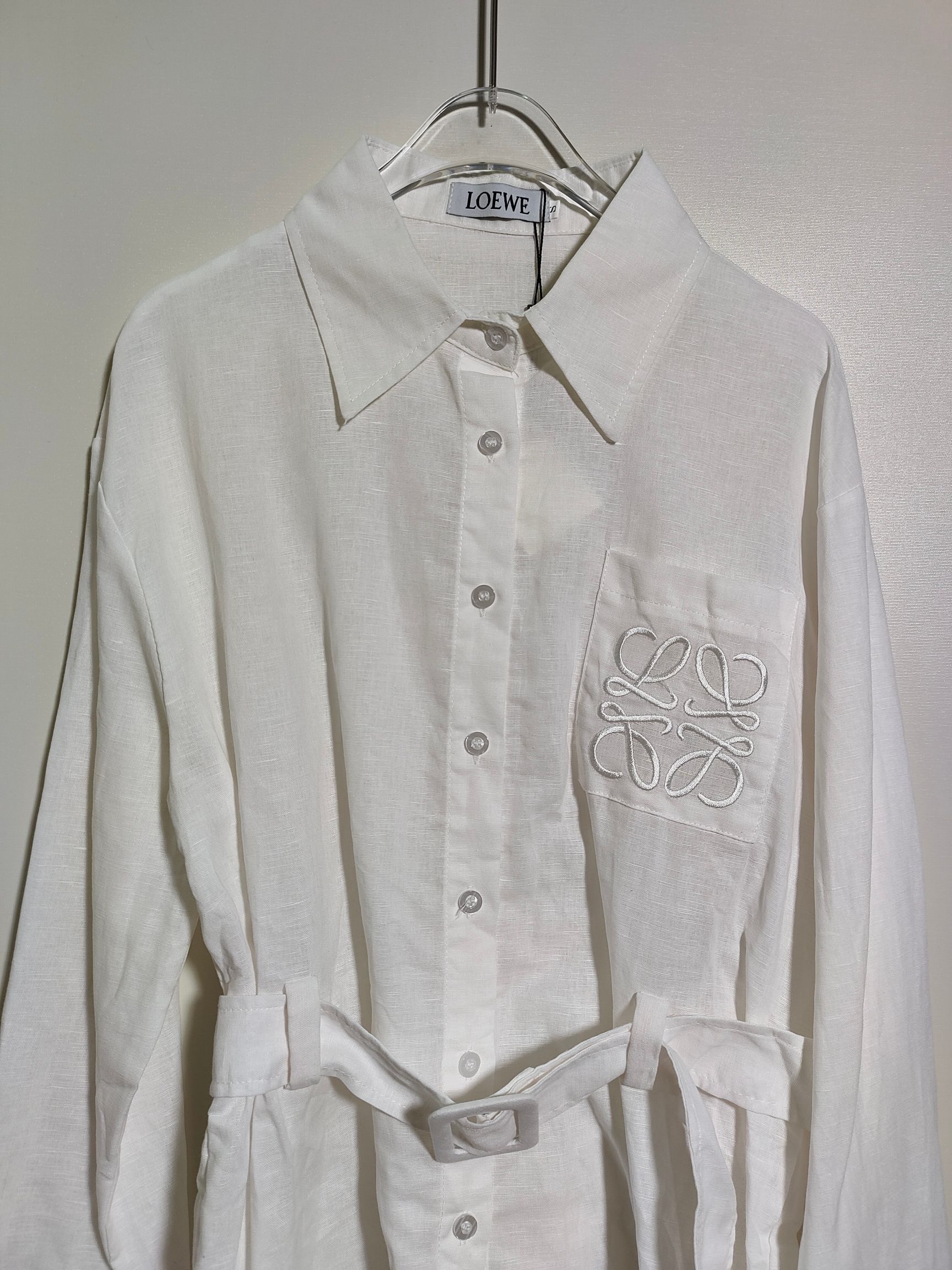 High-End Women’s Clothing Sets: LLOEW* Packaging, Embroidered Sleeves, Waist-Belt Shirt, Ass Dress. - 图片 9