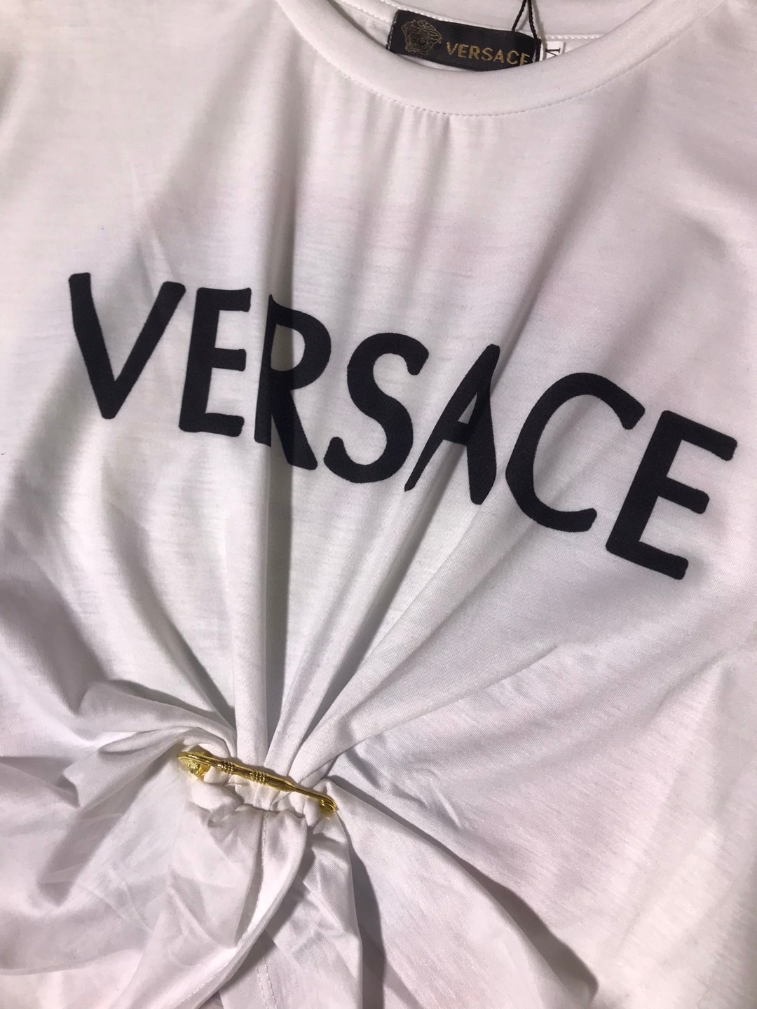 High Quality Women’s Clothes Featuring Versace/Franch Chest Book Series T-shirts in Various Sizes - 图片 6