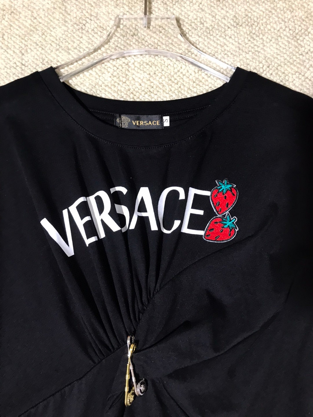 P334 HIGH-QUALITY WOMEN’S SUIT WITH PACKAGING VERSACE/FRANCH CHEST, MS. NEW SPECULATOR T-SHIRT SMLXL - 图片 8