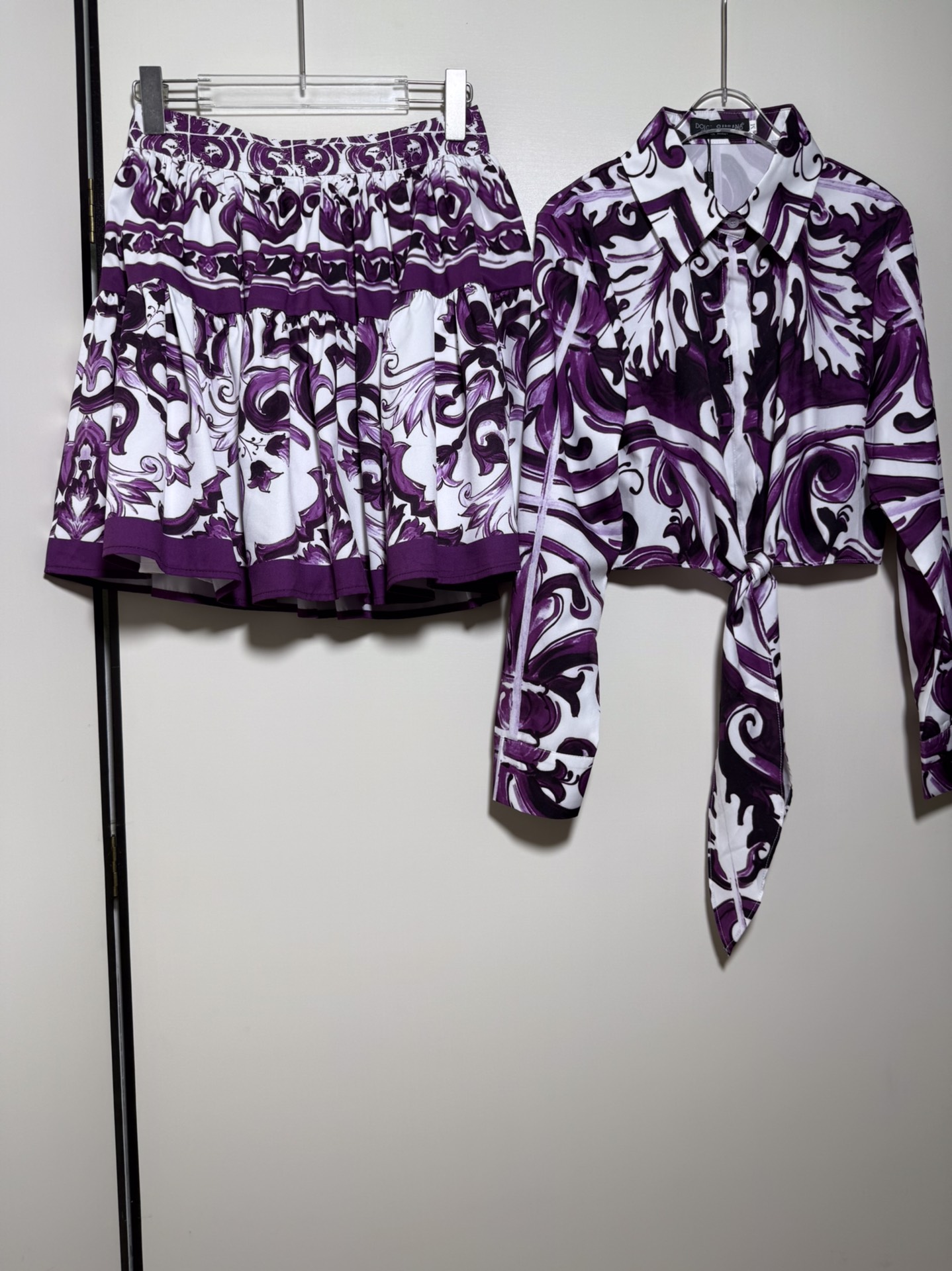 High-End Quality Women’s Clothing Set: D&G/Dolce & Gabbana Purple Package in Various Sizes - 图片 2