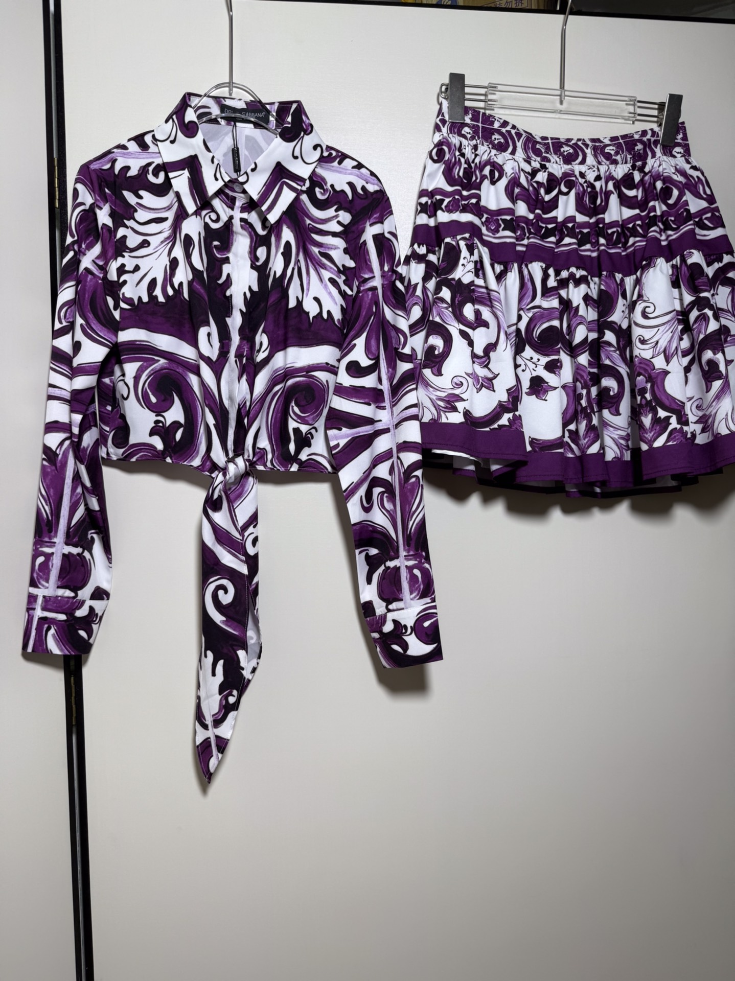 High-End Quality Women’s Clothing Set: D&G/Dolce & Gabbana Purple Package in Various Sizes - 图片 1