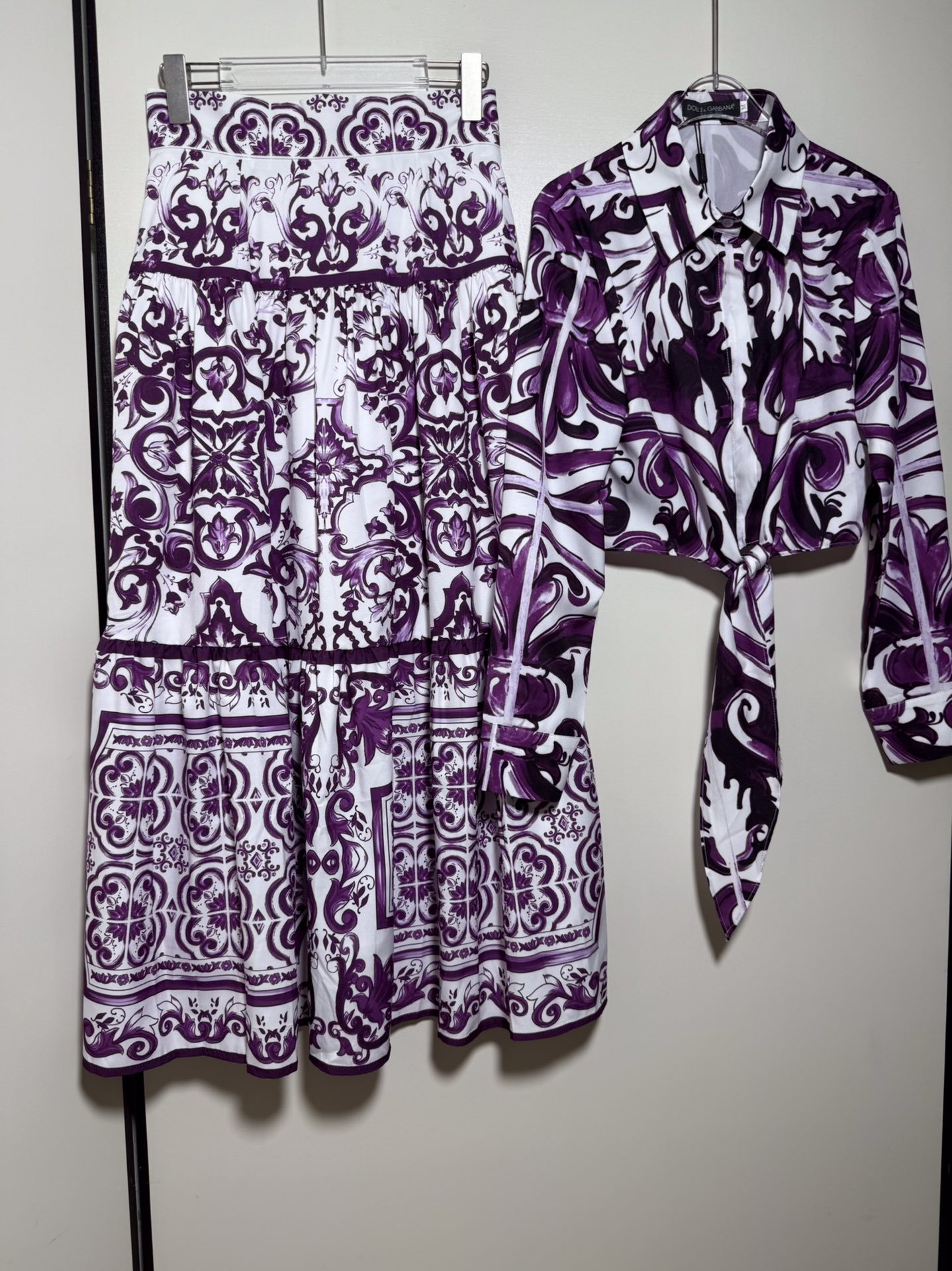 High-End Women’s Clothing Sets with D&G Packaging in Various Sizes - 图片 3