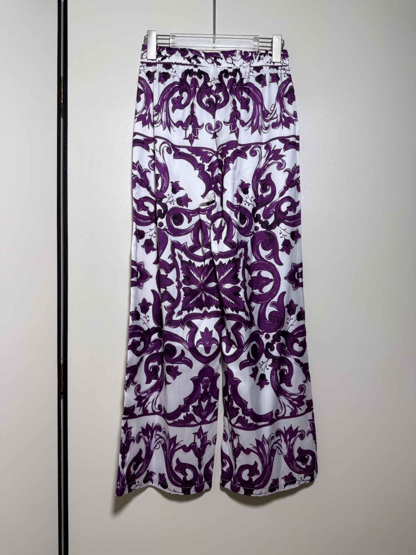 High-End Women’s Clothes Set with New Purple Pyjamas Suit for Ms. DG Dugarbana - 图片 8