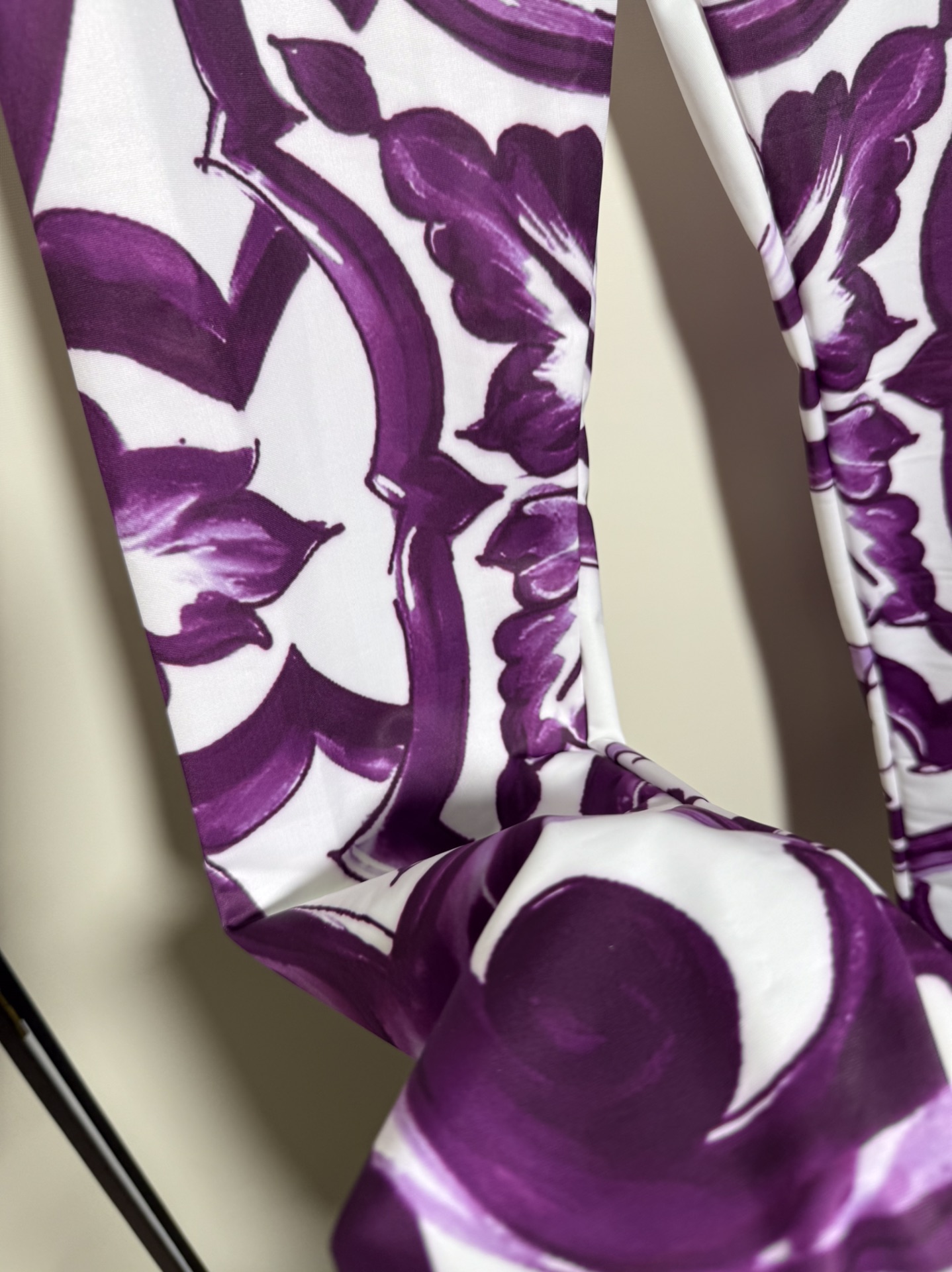 “High-end Women’s Clothing: D&G/Dougabana Packaging, Purple, SMLXL Sizes” - 图片 6