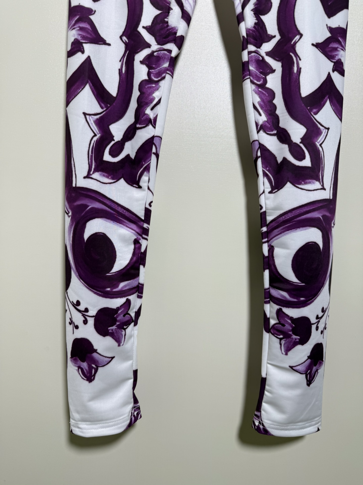 “High-end Women’s Clothing: D&G/Dougabana Packaging, Purple, SMLXL Sizes” - 图片 9