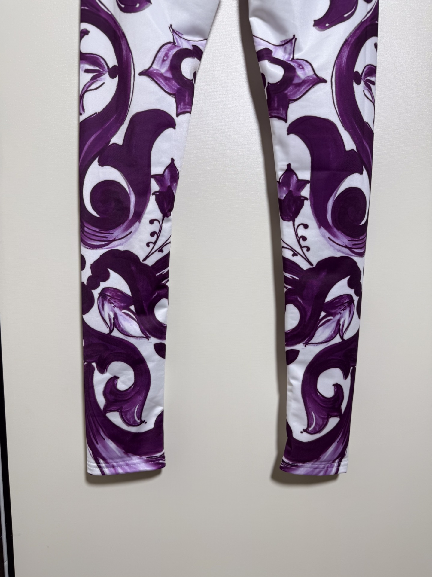 “High-end Women’s Clothing: D&G/Dougabana Packaging, Purple, SMLXL Sizes” - 图片 4