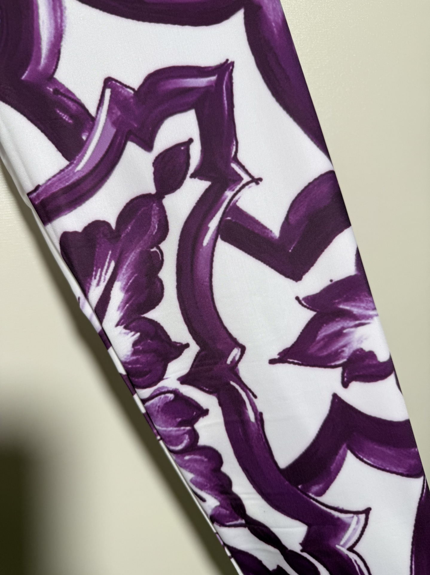 “High-end Women’s Clothing: D&G/Dougabana Packaging, Purple, SMLXL Sizes” - 图片 5