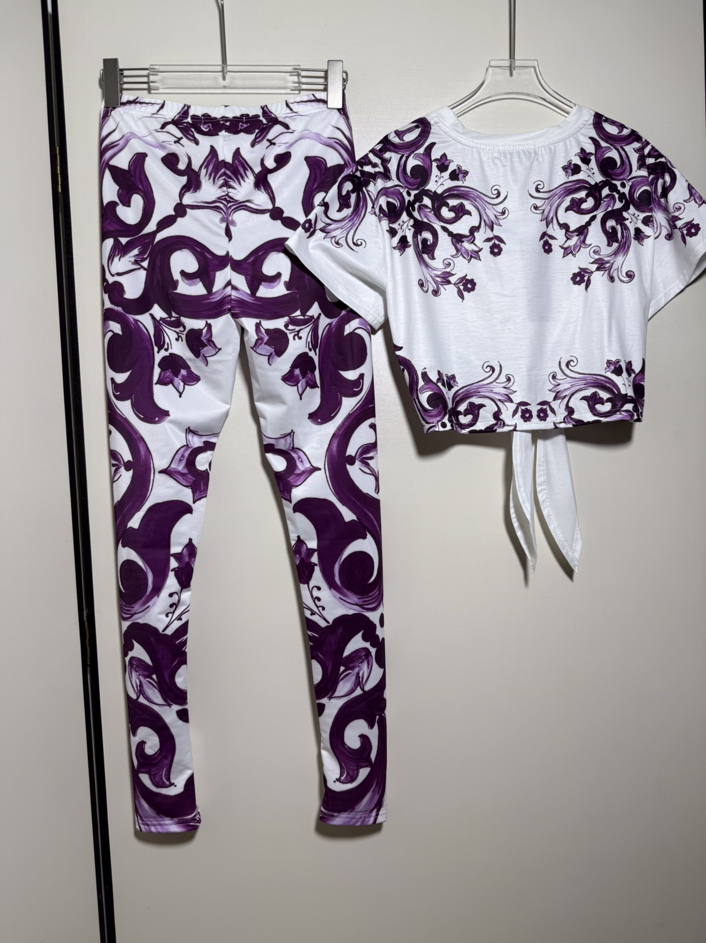 High-End Quality Women’s Clothing Set with D&G/Dolce & Gabbana Package. - 图片 3