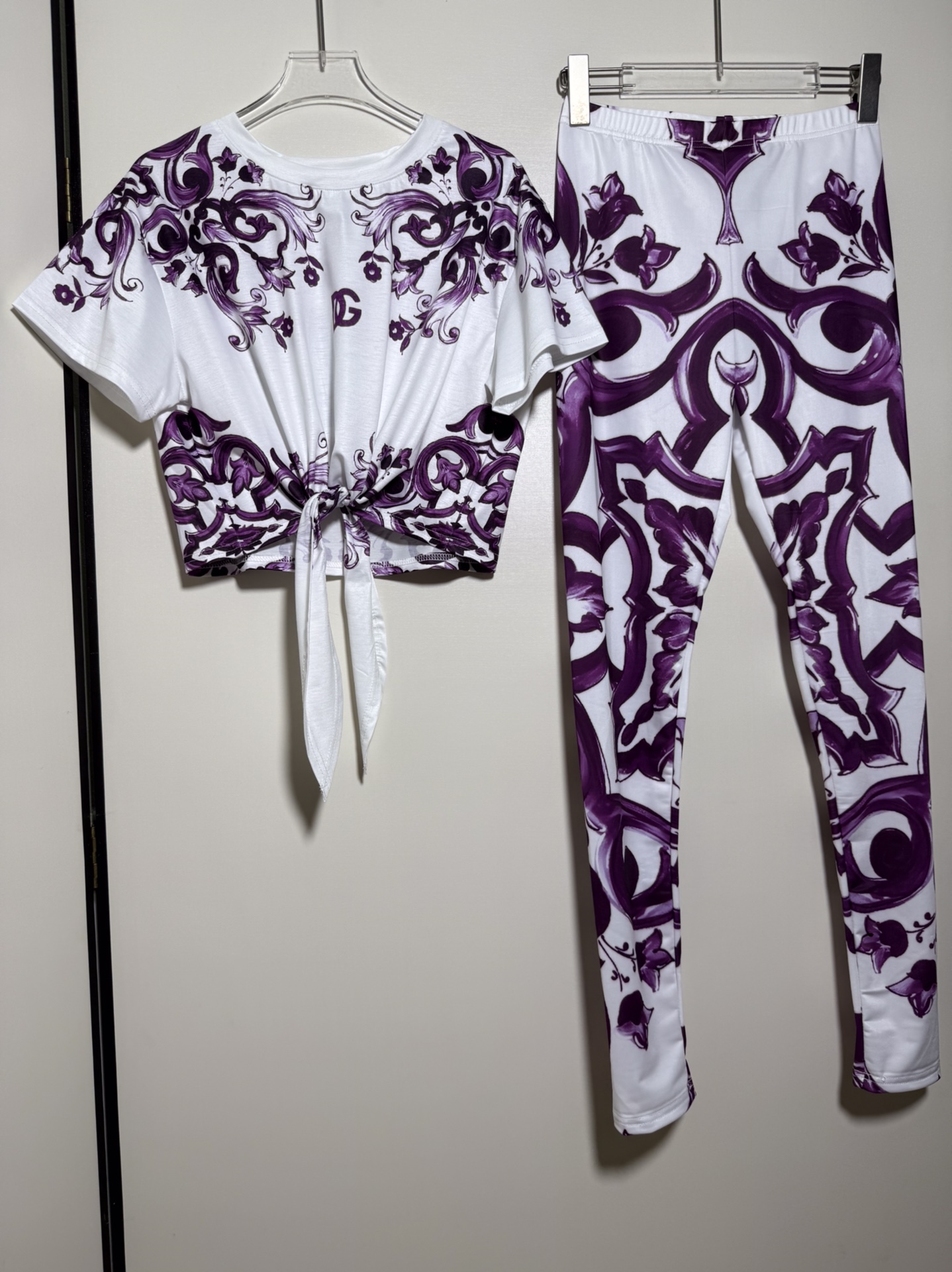 High-End Quality Women’s Clothing Set with D&G/Dolce & Gabbana Package. - 图片 1