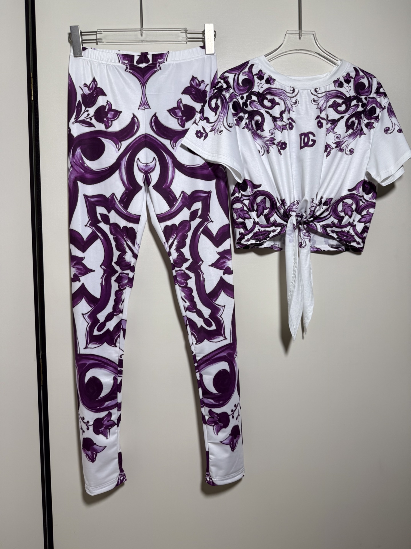 High-End Quality Women’s Clothing Set with D&G/Dolce & Gabbana Package. - 图片 2