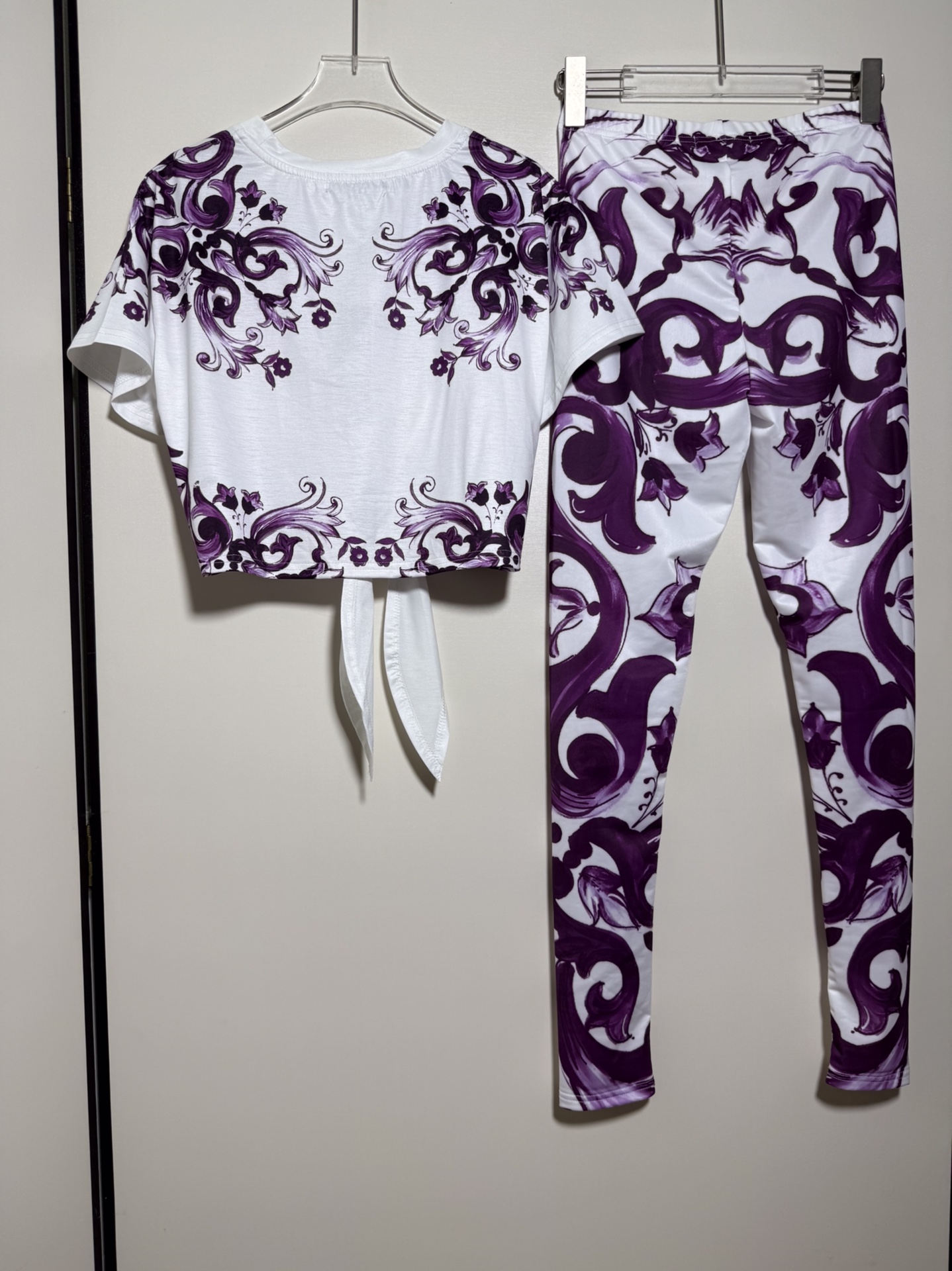 High-End Quality Women’s Clothing Set with D&G/Dolce & Gabbana Package. - 图片 4