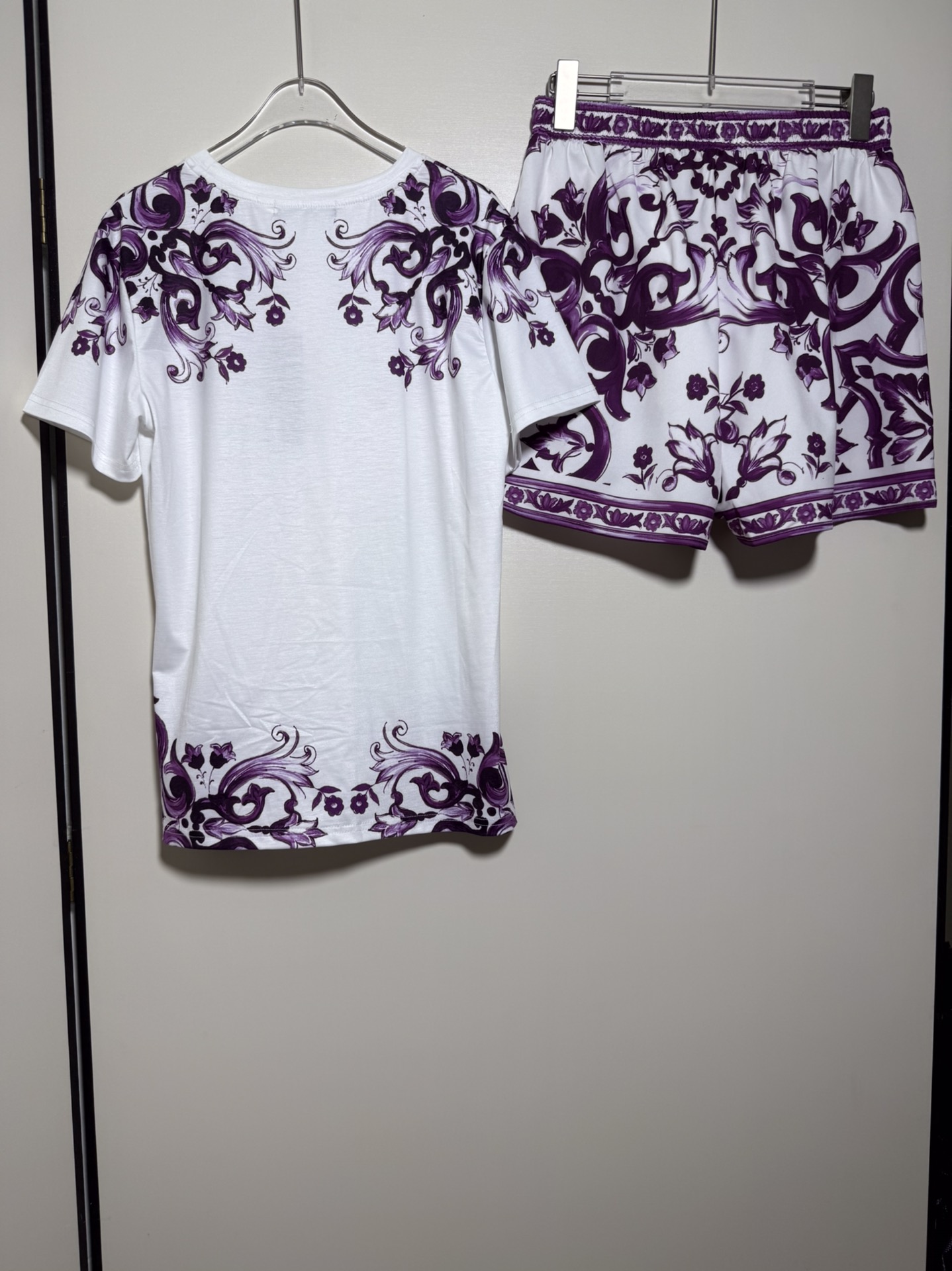 High-End Quality Women’s Clothes Set with D&G and Ms. Dugarbana Package: Sizes SMLXL - 图片 4
