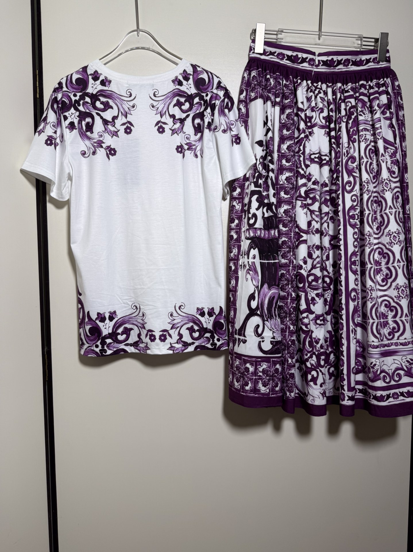 High-End Quality Women’s Clothing Sets with D&G/Dolce & Gabbana Package: SMLXL - 图片 4