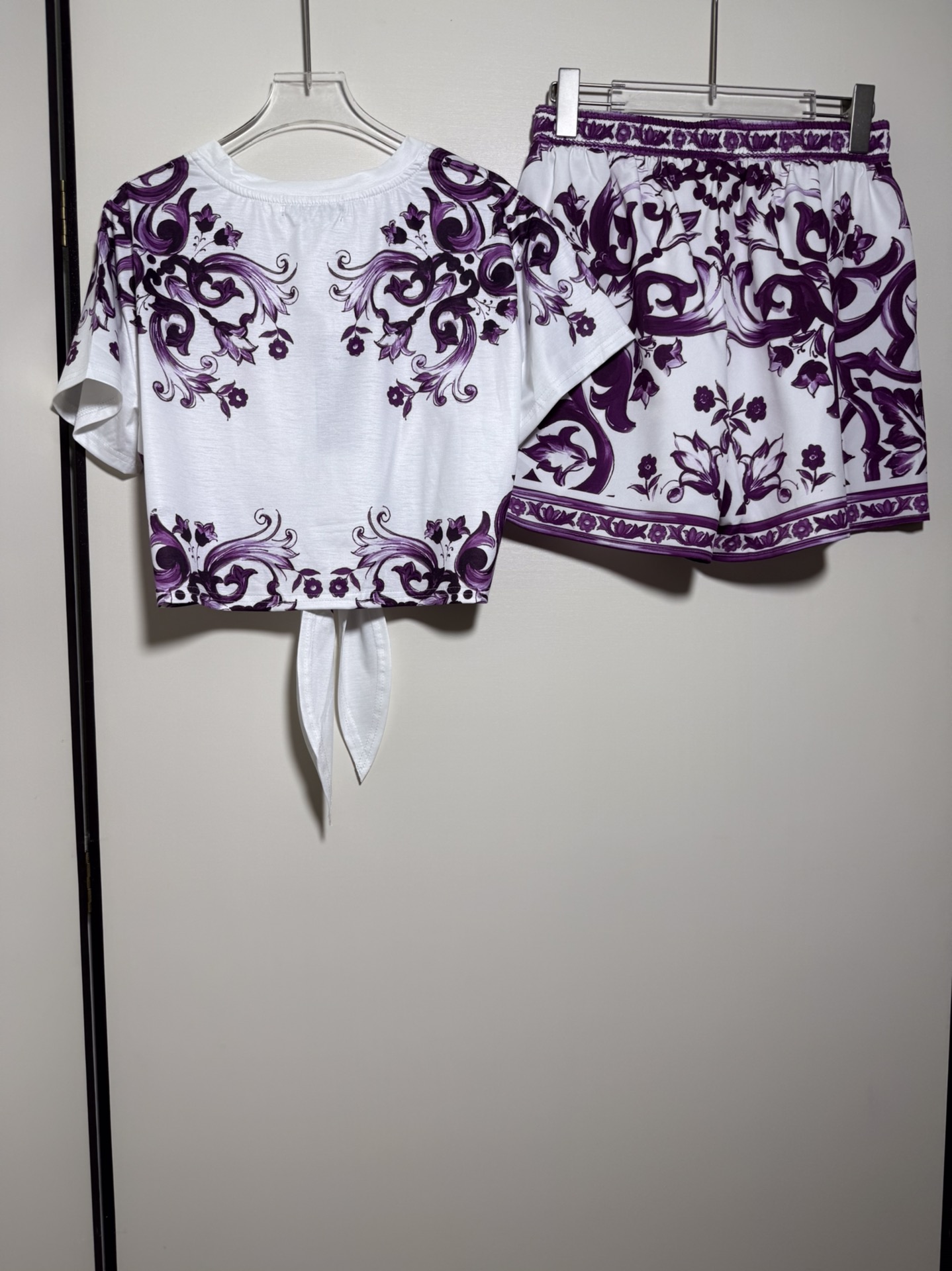 High-End Quality Women’s Clothing Sets by D&G/Dolce & Gabbana – SMLXL - 图片 4