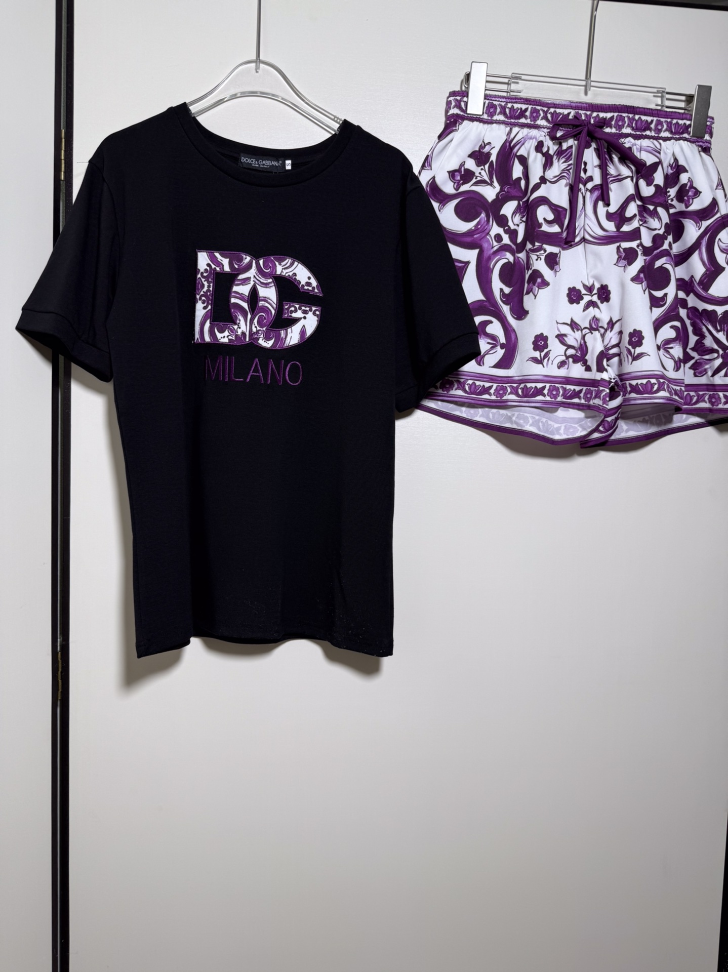 High-End Women’s Clothing Sets with New Abbreviated Logo by D&G/Dougabana - 图片 1