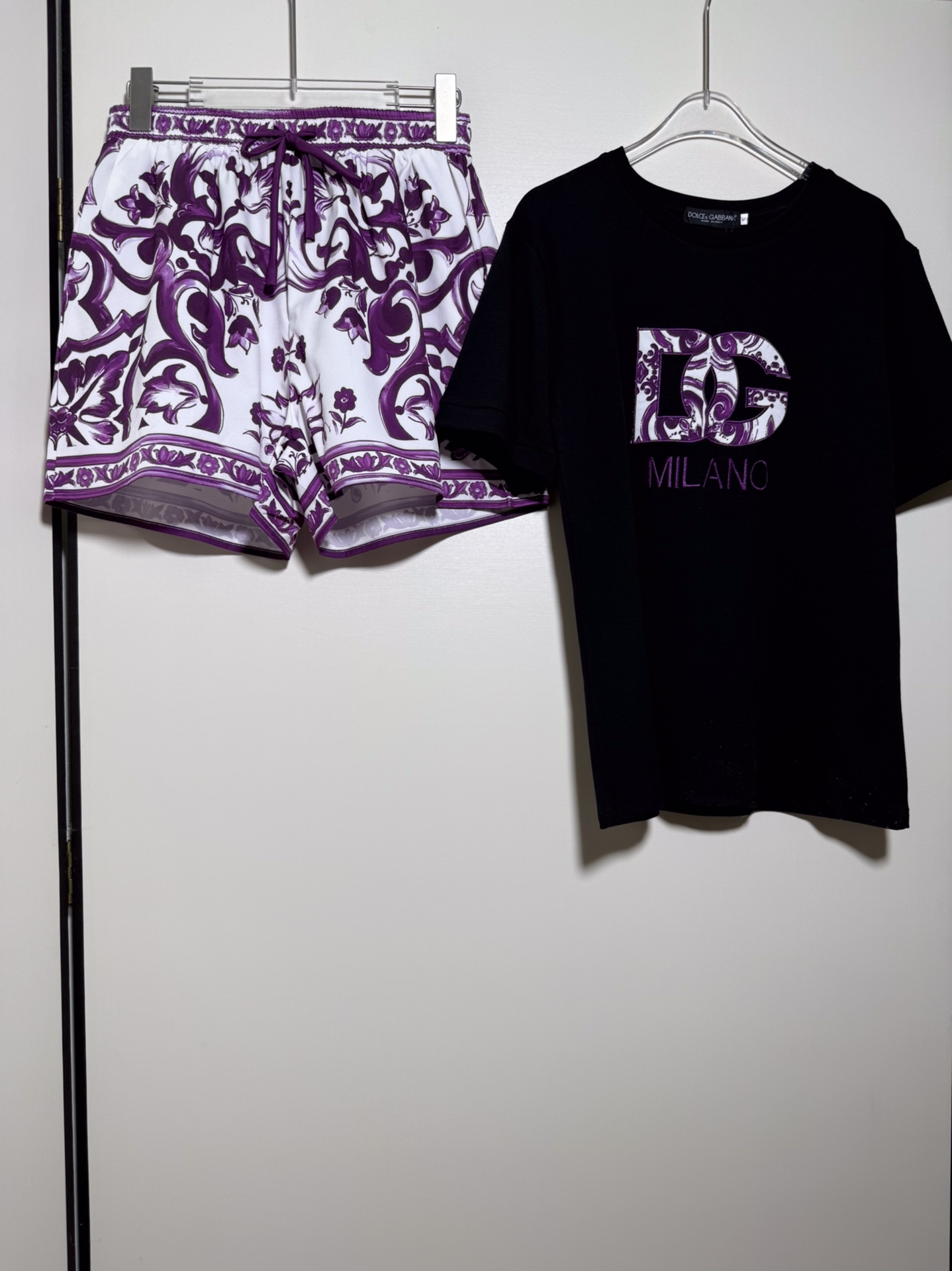 High-End Women’s Clothing Sets with New Abbreviated Logo by D&G/Dougabana - 图片 2