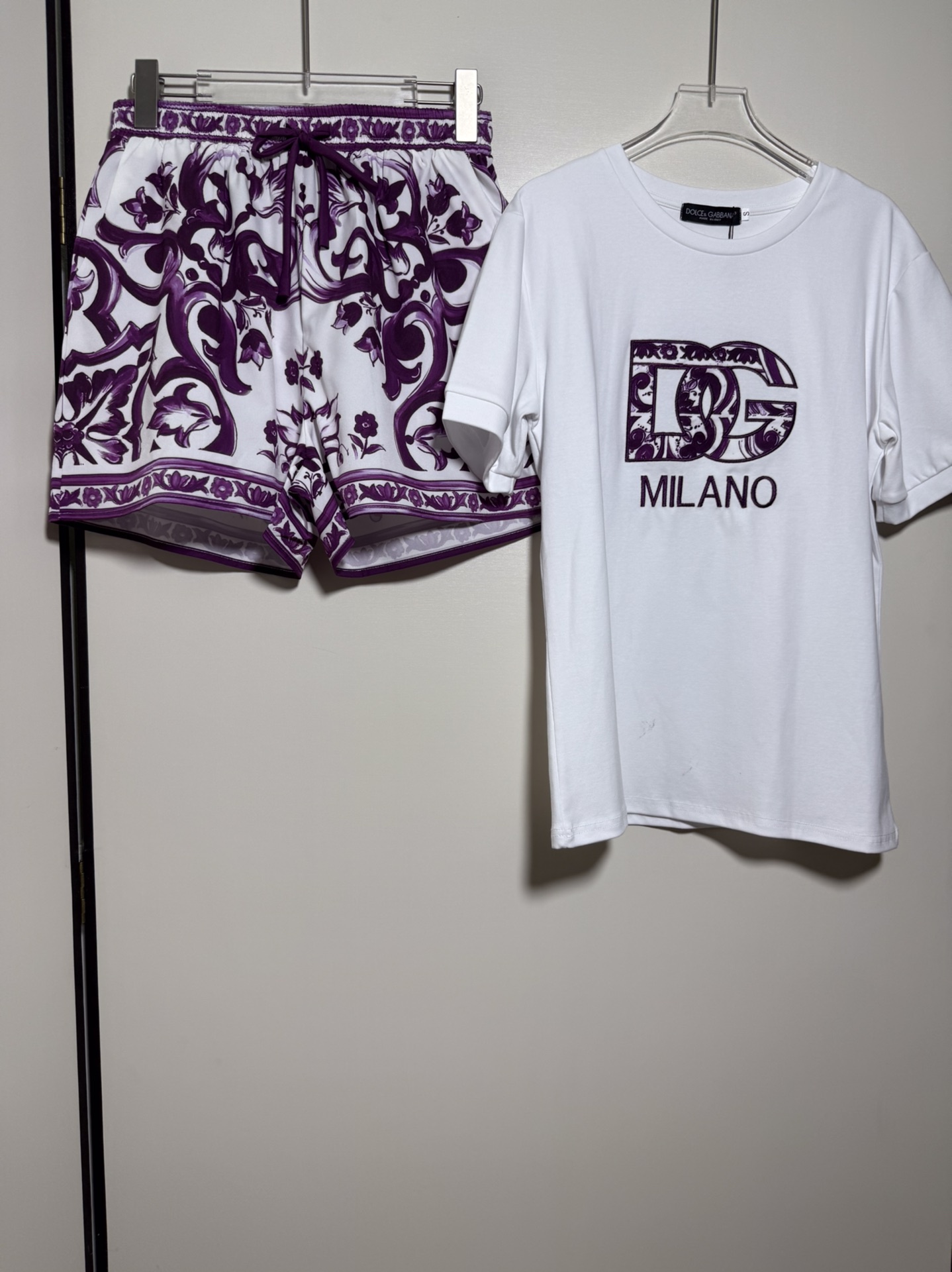 High-End Women’s Clothing Sets with New Abbreviated Logo for Ms. D&G/Dougabana - 图片 2