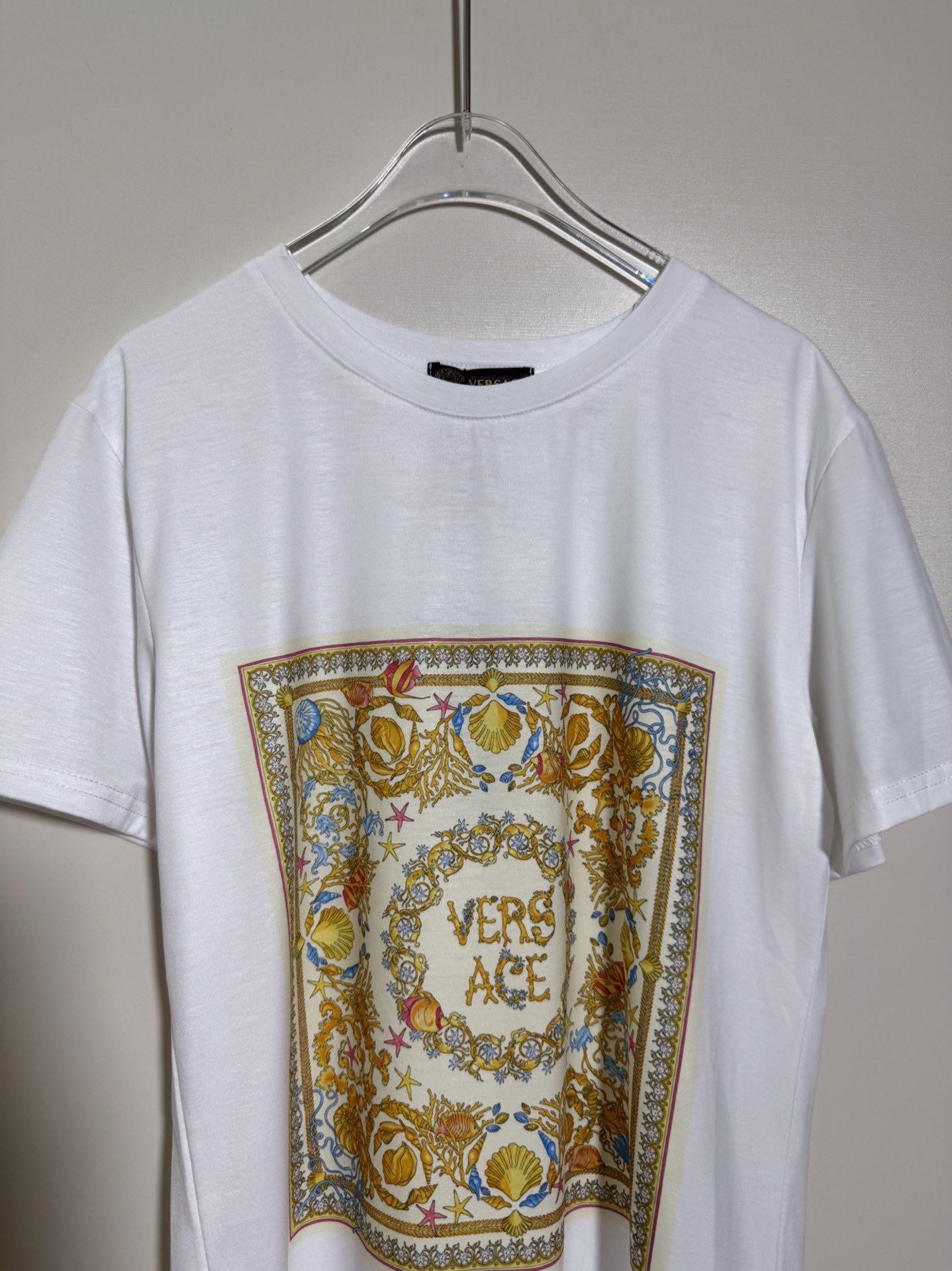 High Quality Women’s Clothes: Versace/Françoise Seashell Starfish T-Shirt in Various Sizes - 图片 3