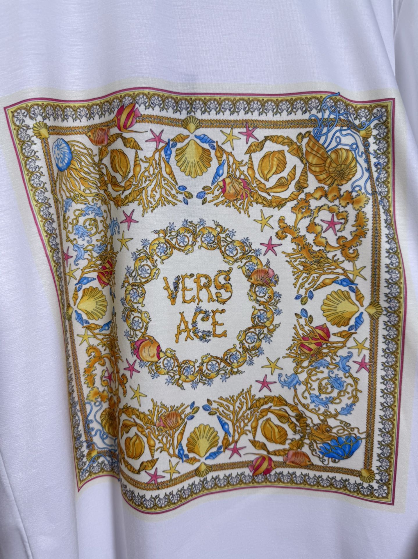 High Quality Women’s Clothes: Versace/Françoise Seashell Starfish T-Shirt in Various Sizes - 图片 5