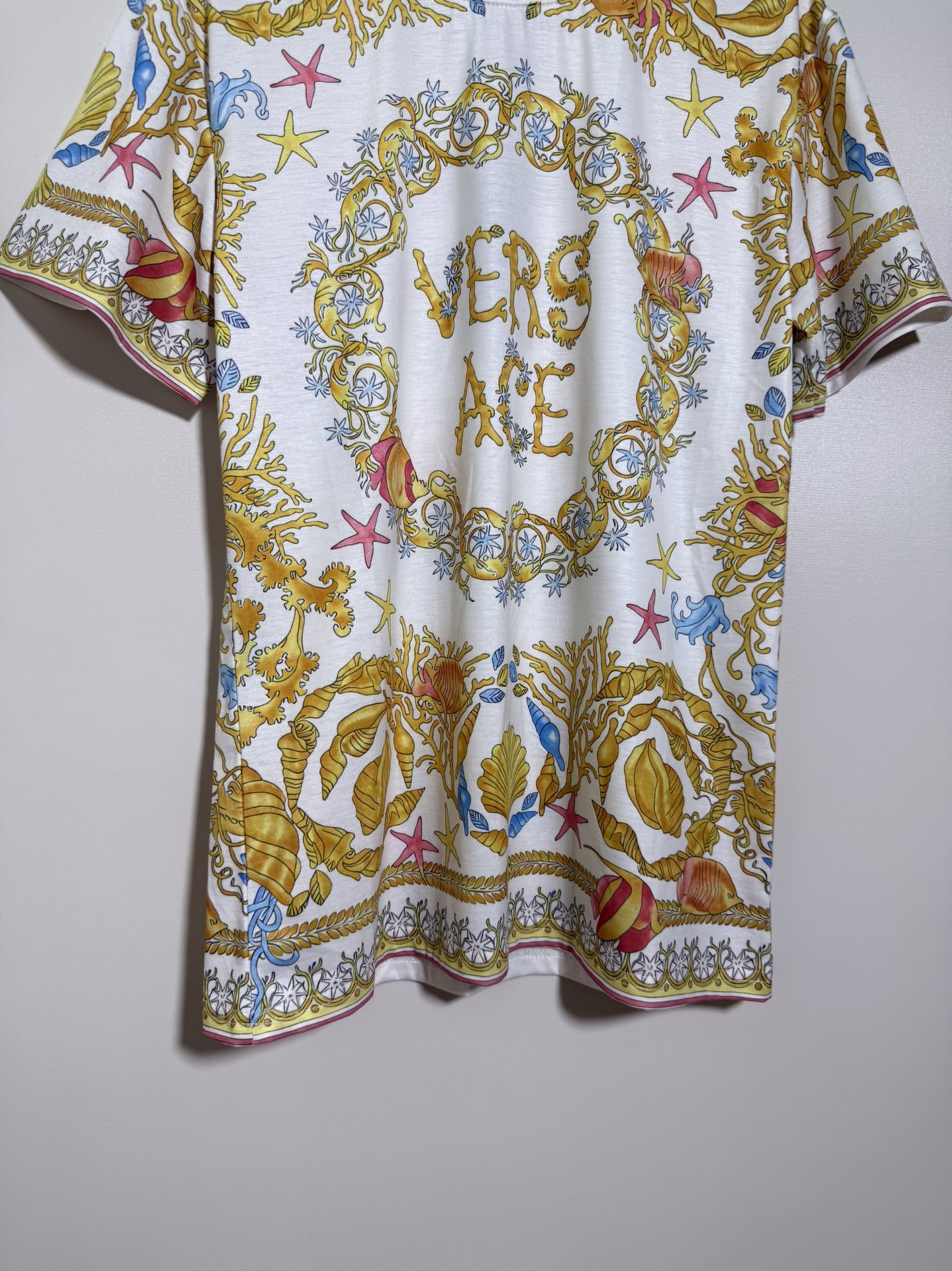 High-End Women’s Dress with Verace/Vanthorchette Packaging in Yellow Seashell Design - 图片 4