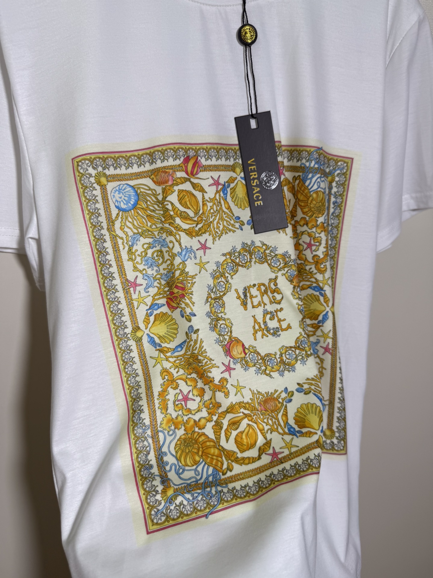 High-End Women’s Dress with Verace/Vanthorchette Packaging in Yellow Seashell Design - 图片 6