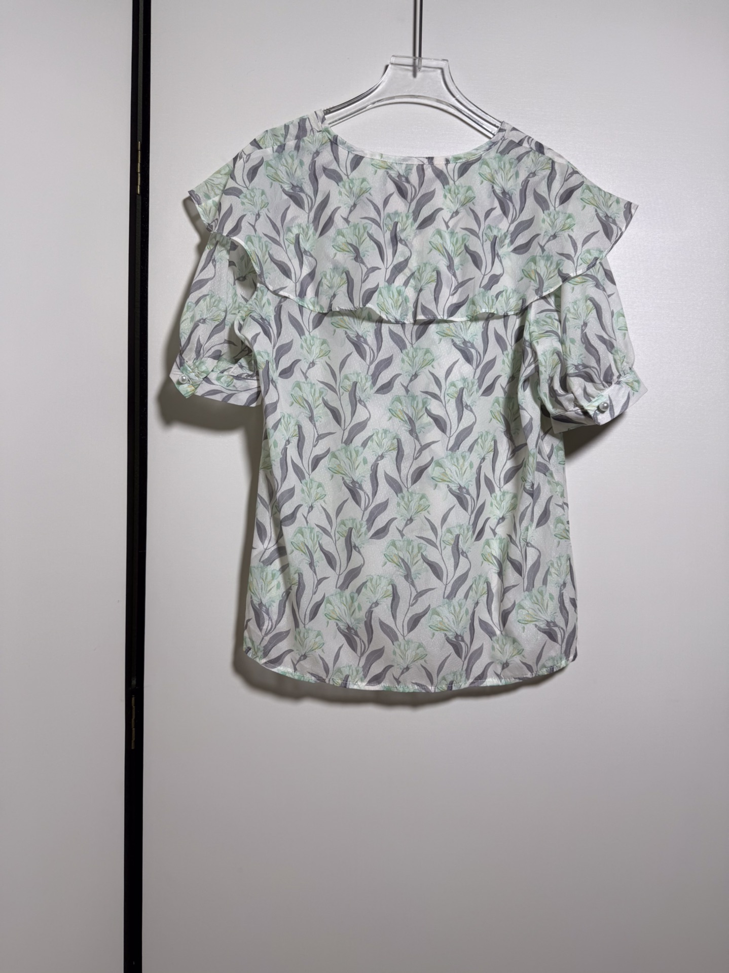 “Premium Women’s Clothing: Zeng Zeng Zhen’s Snow-Sweet Shirts Collection at p300 with V Home Packing” - 图片 2