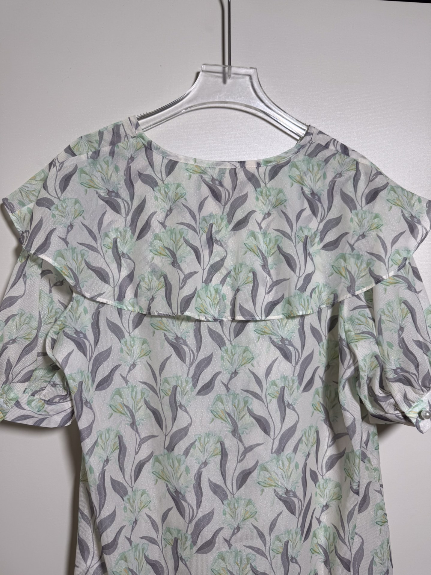 “Premium Women’s Clothing: Zeng Zeng Zhen’s Snow-Sweet Shirts Collection at p300 with V Home Packing” - 图片 8