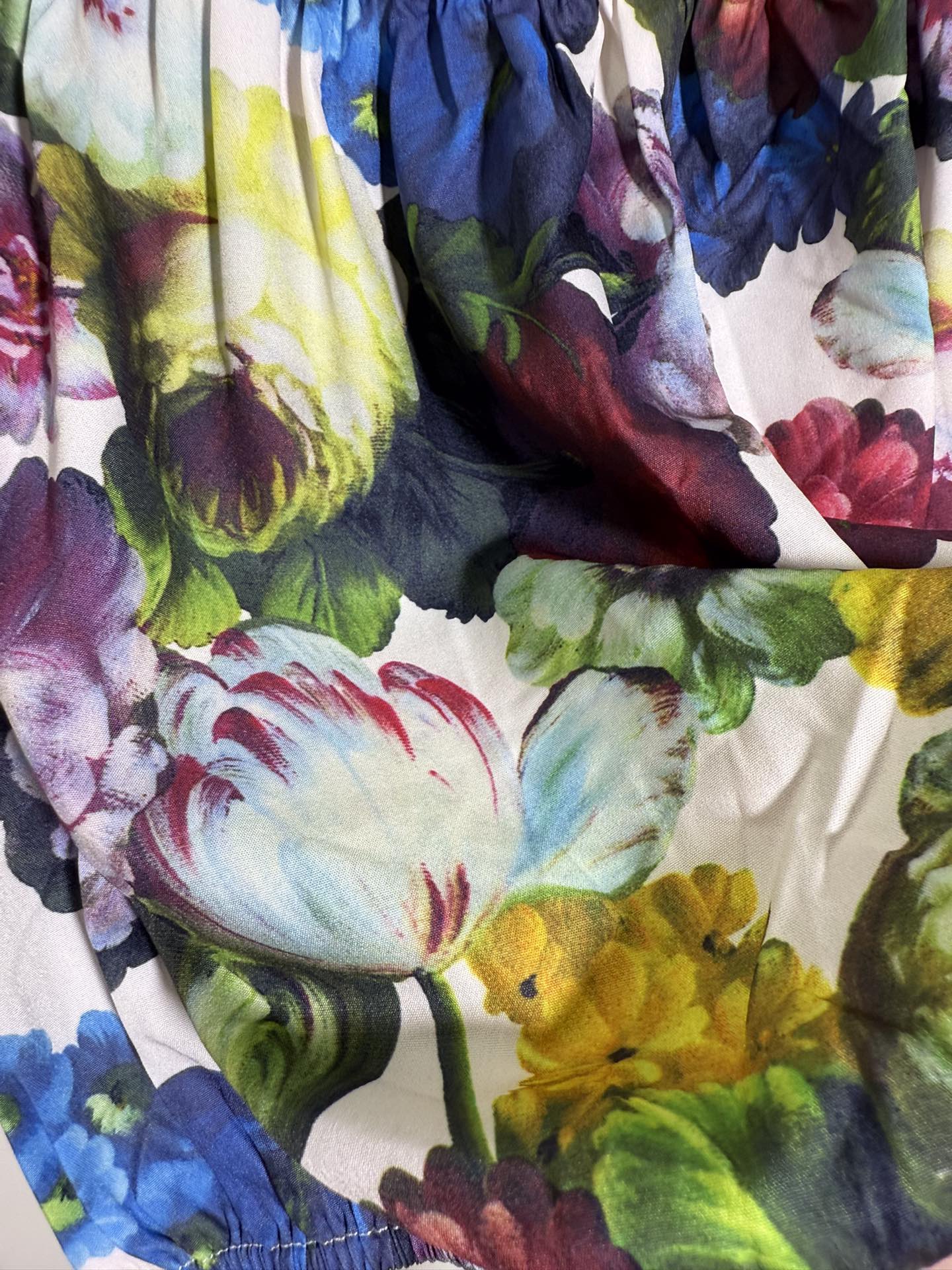 High-end Dolce & Gabbana Women’s Clothing with Sicilian Flair and Packaging in Various Sizes - 图片 6