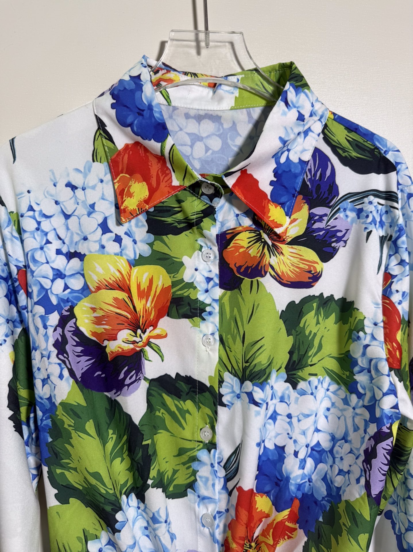 “High Quality Dolce & Gabbana Women’s Clothes with Sicilian Style Script Embroidery” - 图片 3