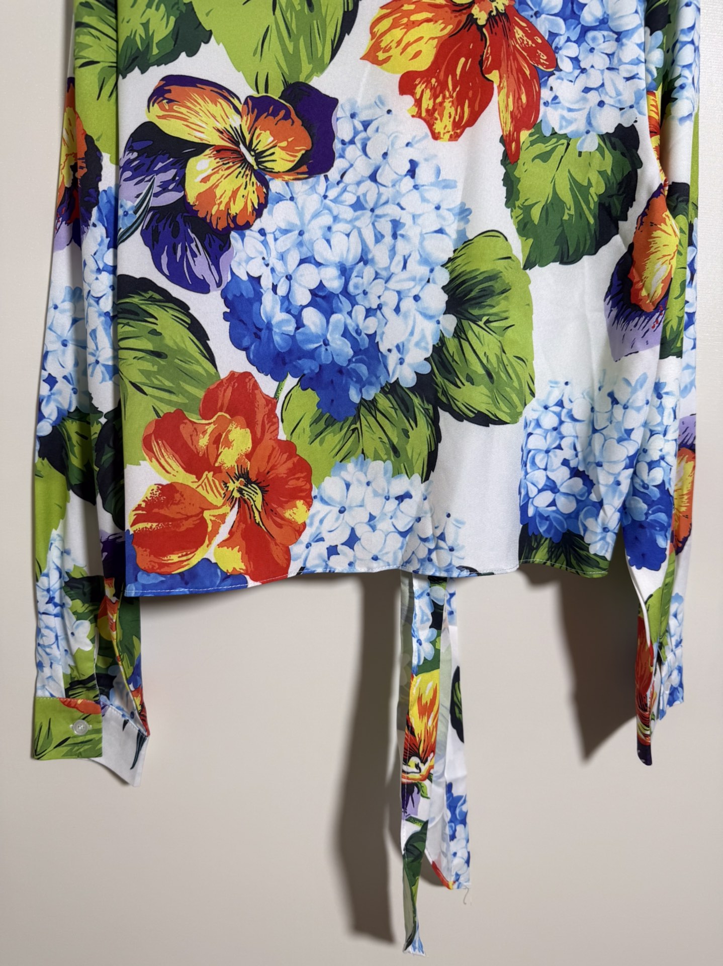 “High Quality Dolce & Gabbana Women’s Clothes with Sicilian Style Script Embroidery” - 图片 9