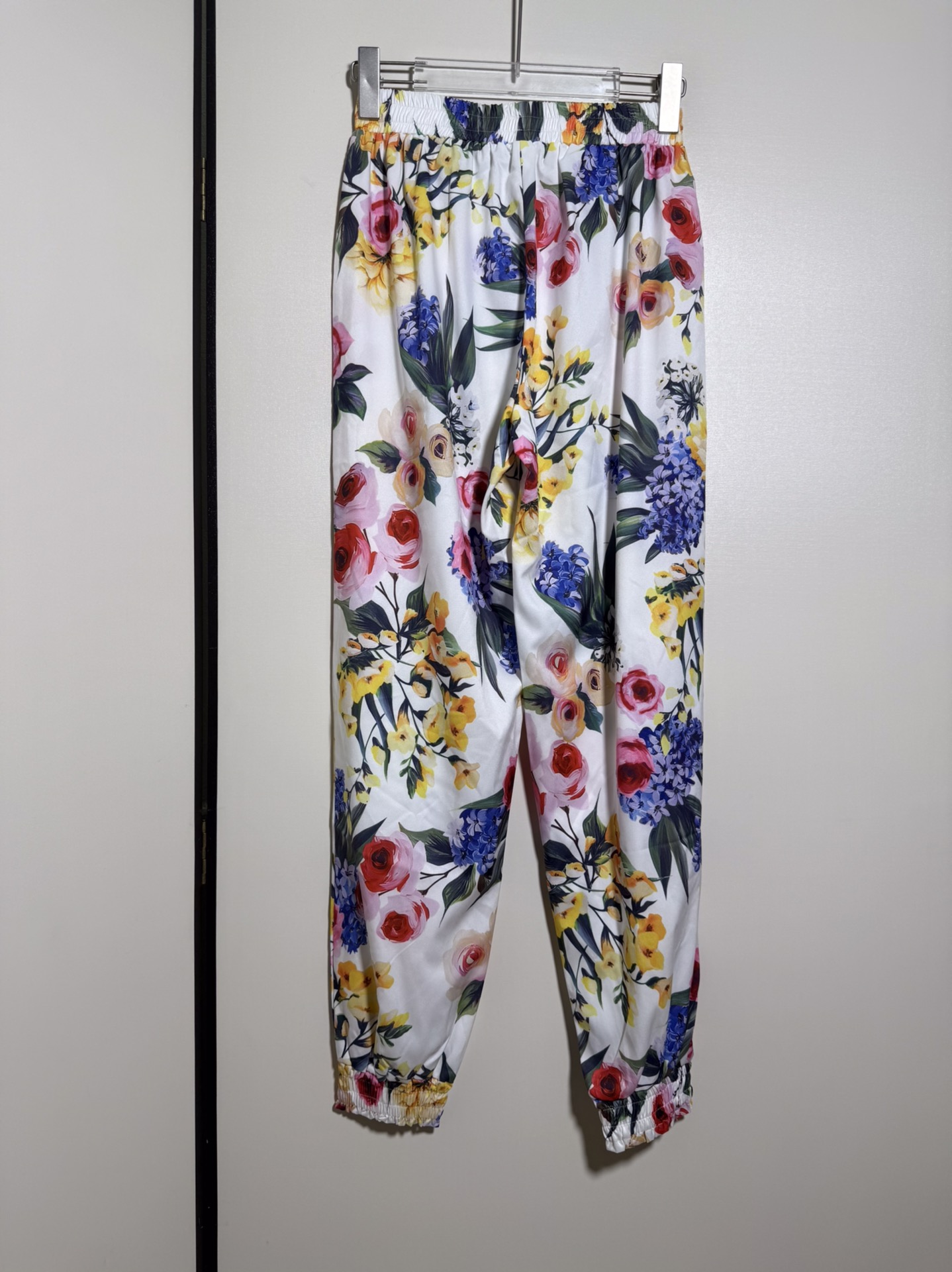 “Dolce & Gabbana Sicilian Flower Printed Women’s Clothes in Various Sizes” - 图片 2