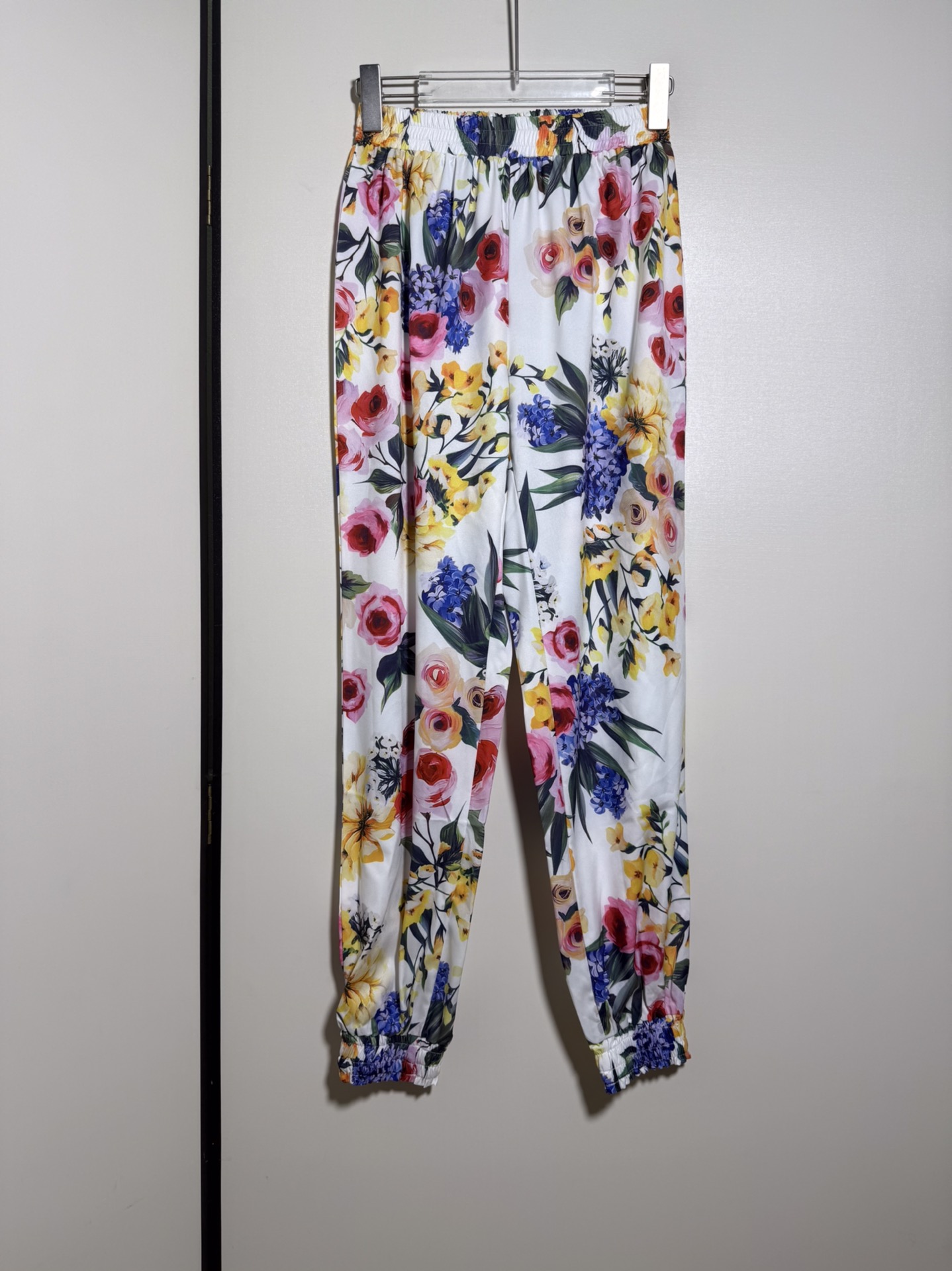 “Dolce & Gabbana Sicilian Flower Printed Women’s Clothes in Various Sizes” - 图片 1