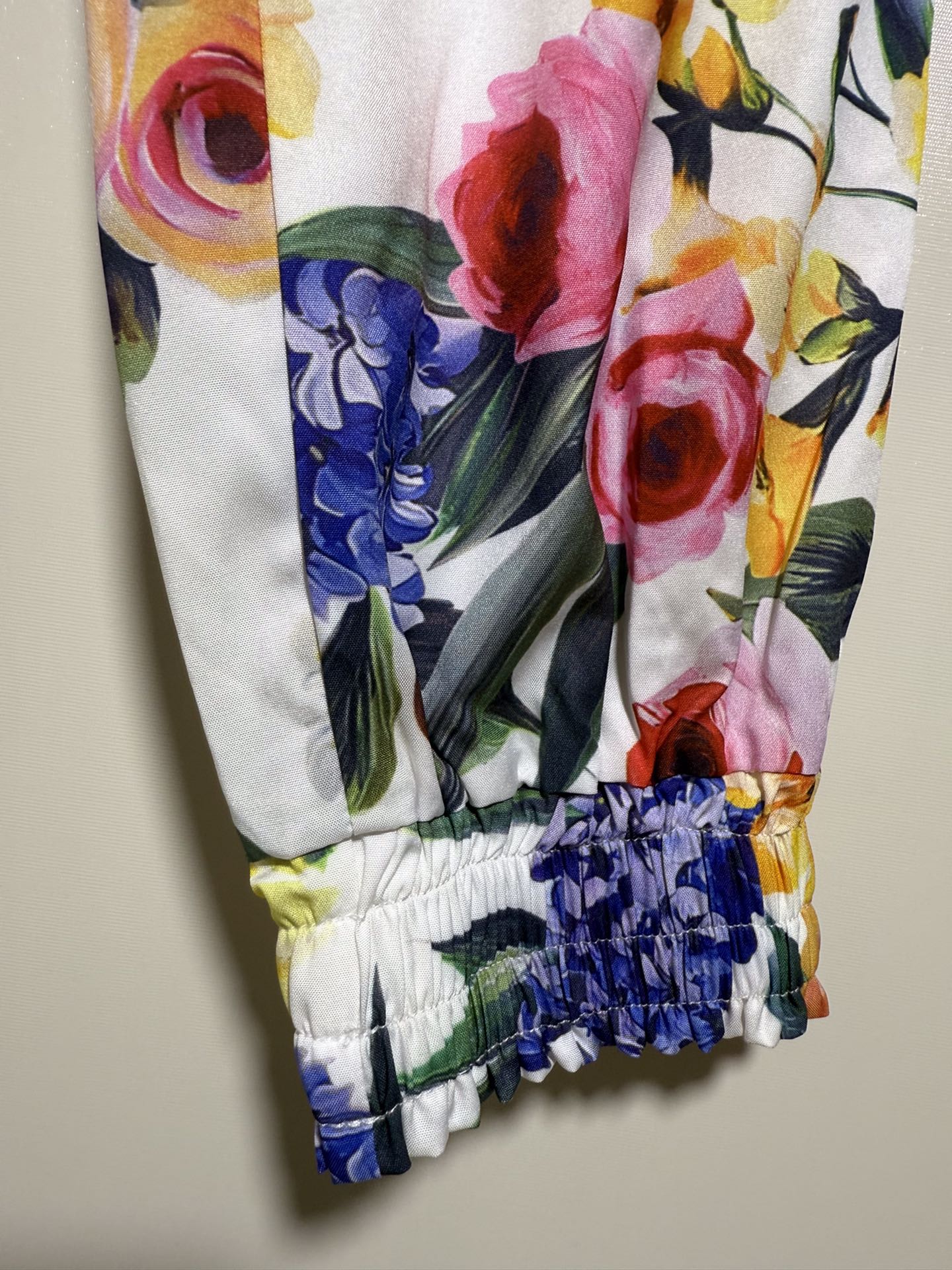 “Dolce & Gabbana Sicilian Flower Printed Women’s Clothes in Various Sizes” - 图片 7