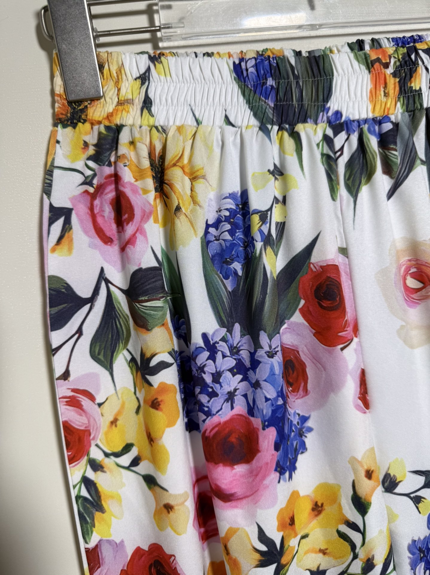 “Dolce & Gabbana Sicilian Flower Printed Women’s Clothes in Various Sizes” - 图片 5