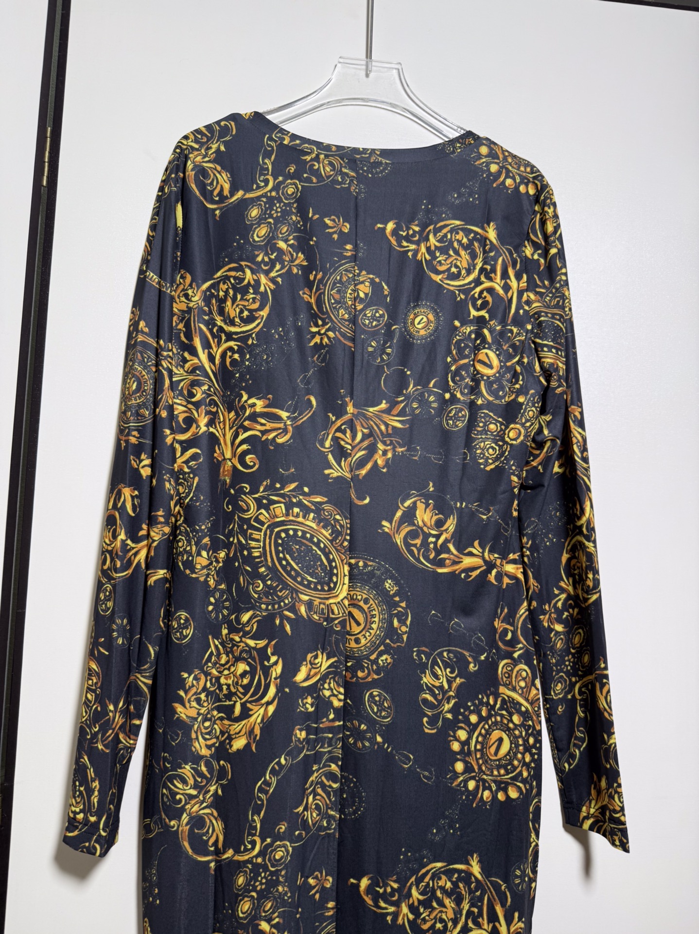 High-end Versace Black and Gold Barlock’s Pocket Designer Women’s Dress Summary - 图片 9