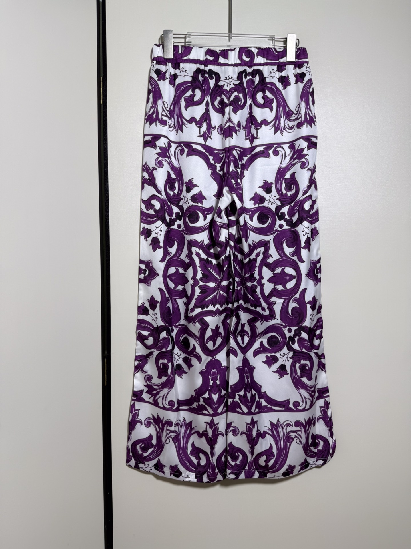High-End Quality Women’s Clothing Sets with D&G/Dolce & Gabbana Package in Various Sizes - 图片 8