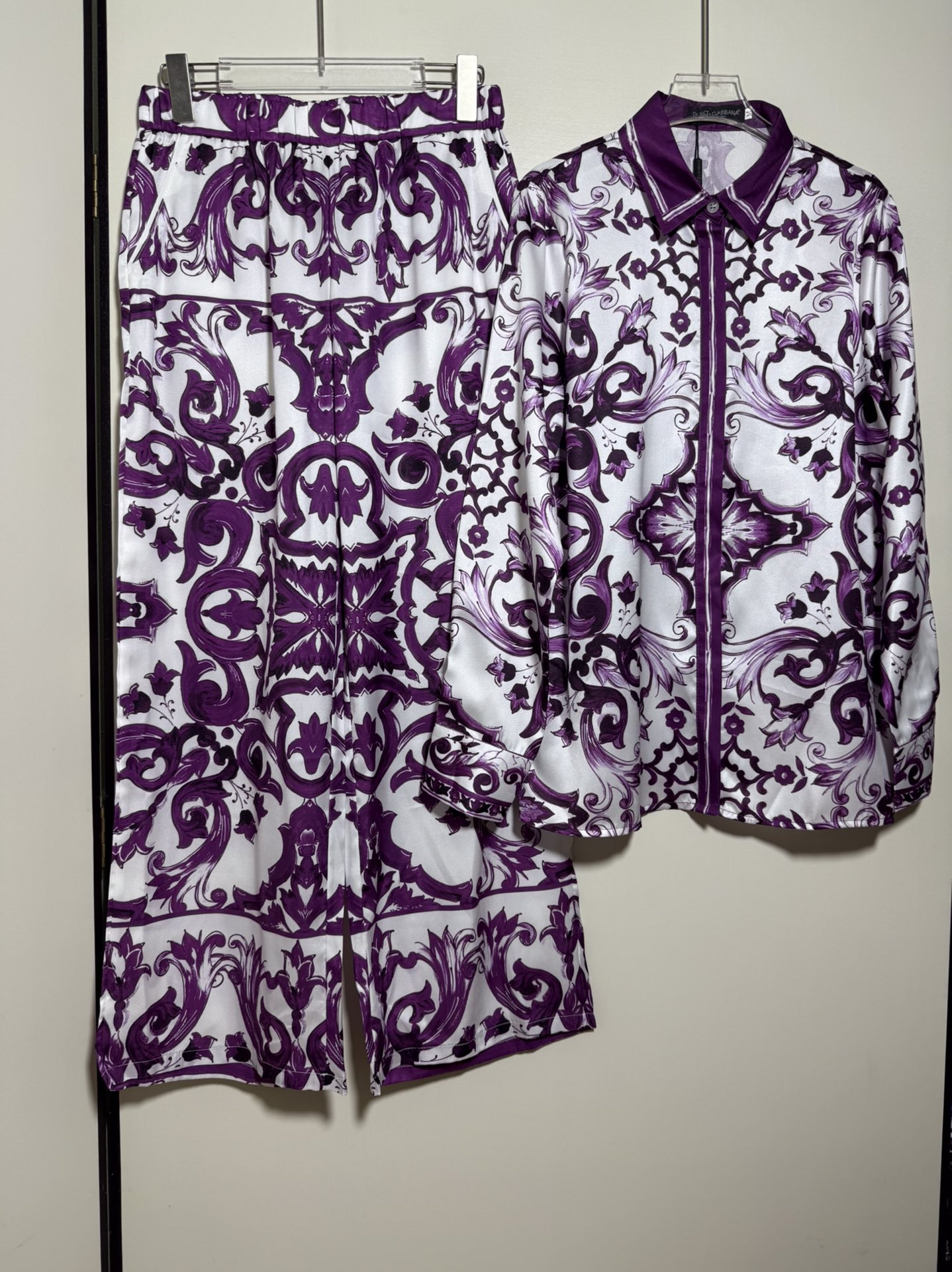 High-End Quality Women’s Clothing Sets with D&G/Dolce & Gabbana Package in Various Sizes - 图片 2