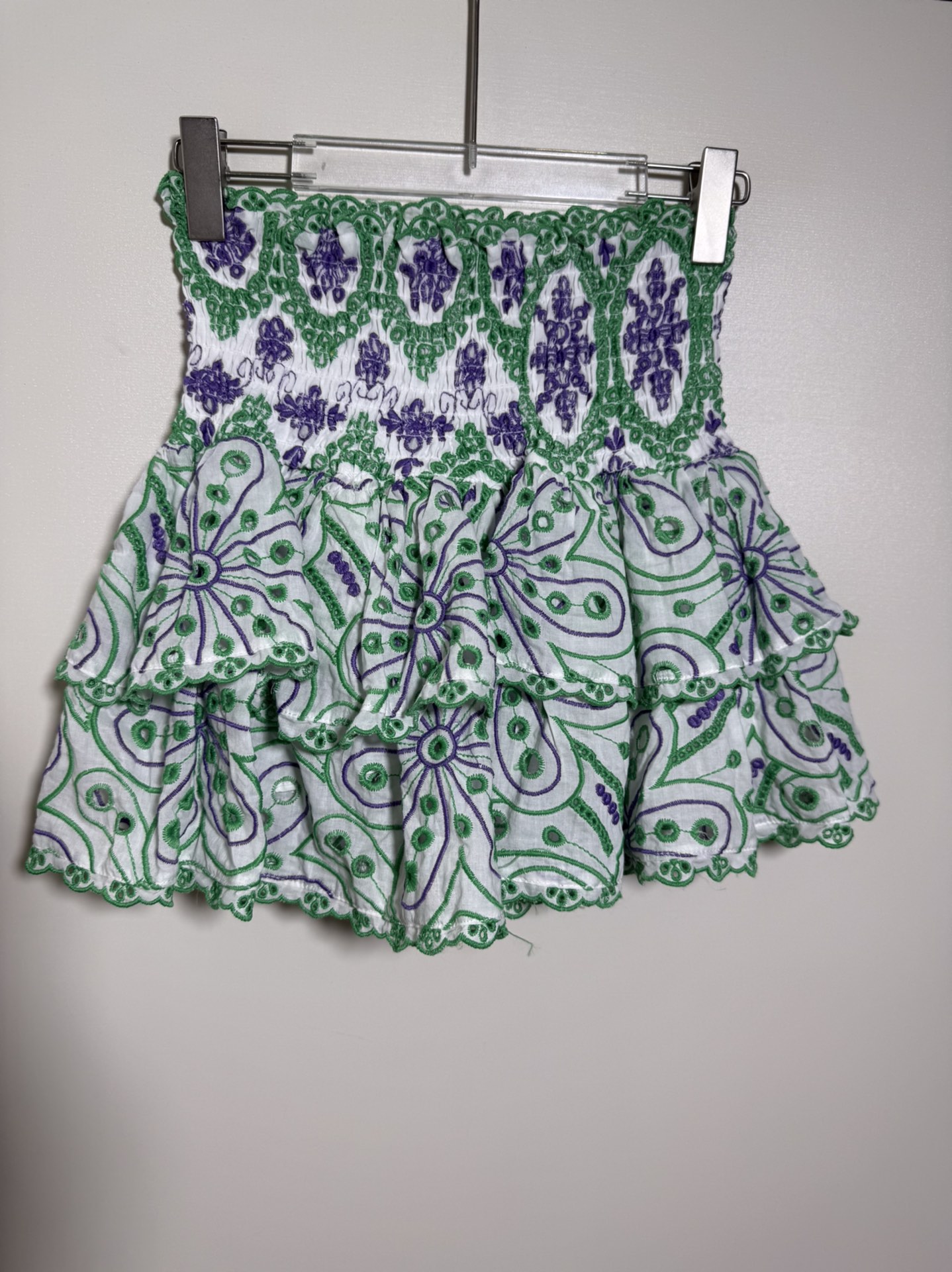 High-End Quality Women’s Suit Featuring Z-Worker Embroidery, One-Shoulder Tops, and Mini Skirt. - 图片 6