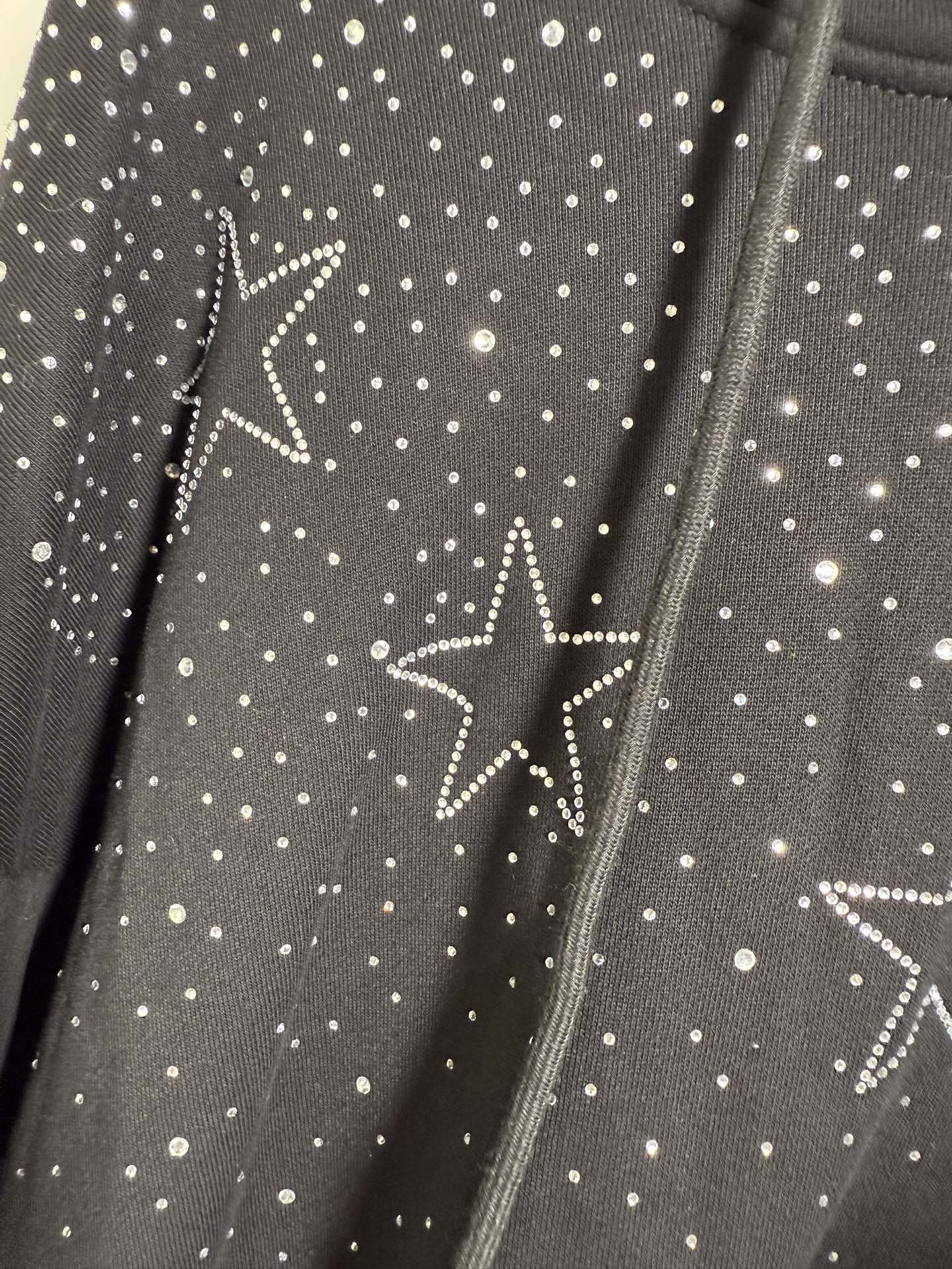 “High Quality Women’s Clothes with CD-Packed CDs and Light-Boiled Pentagon Star Hat” - 图片 8