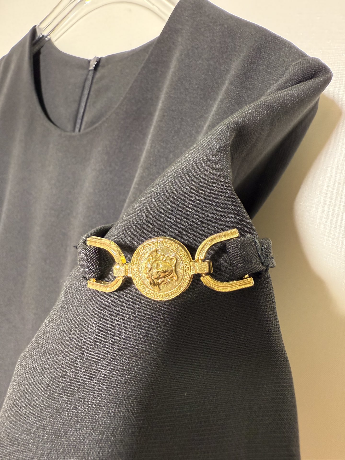 P492 HIGH QUALITY WOMEN’S CLOTHES WITH PACKING VERSACE/FRANCH CHEAP CLASSIC METAL IMPRESSION SAFETY POINTER CLOTHES. SMLXL - 图片 7