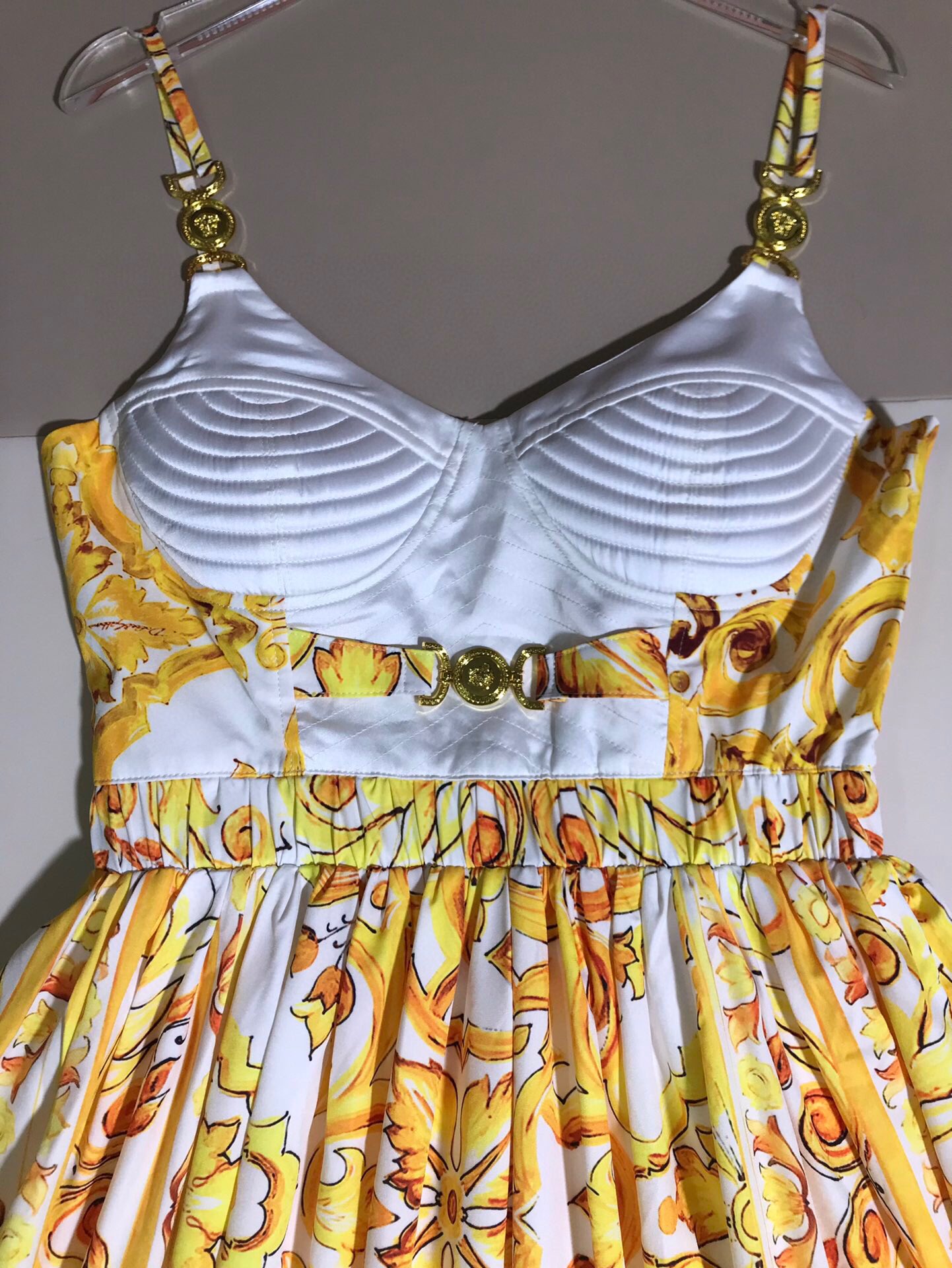 High-End Women’s Clothes: Versace/Vanthorger Series with Metal Decoration, Large Chest, Long Skirts - 图片 5