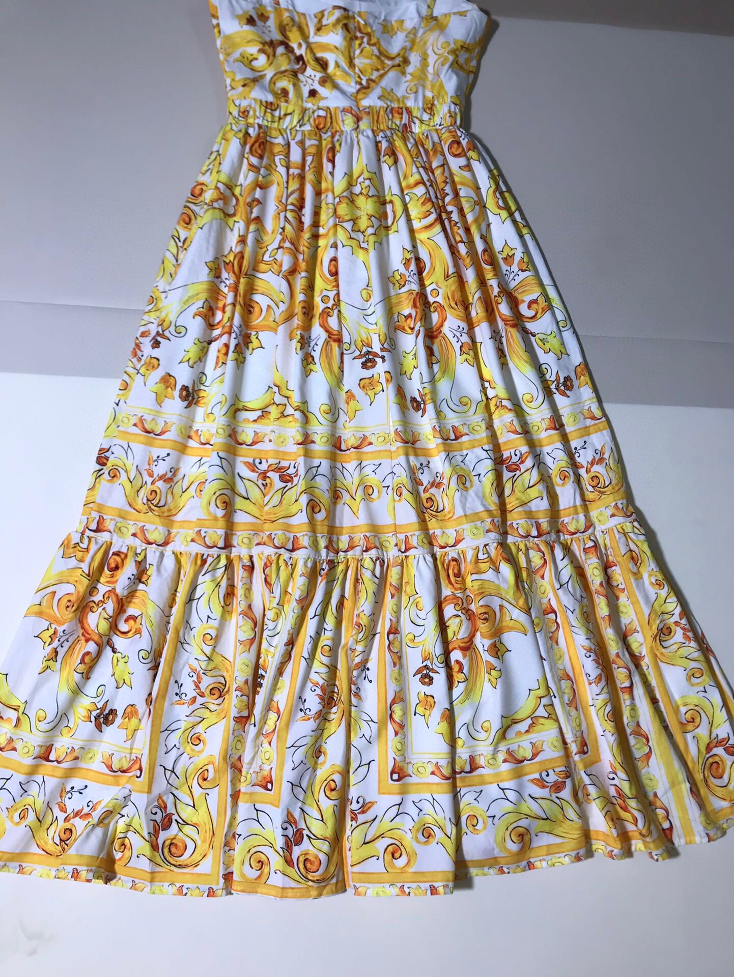 High-End Women’s Clothes: Versace/Vanthorger Series with Metal Decoration, Large Chest, Long Skirts - 图片 8