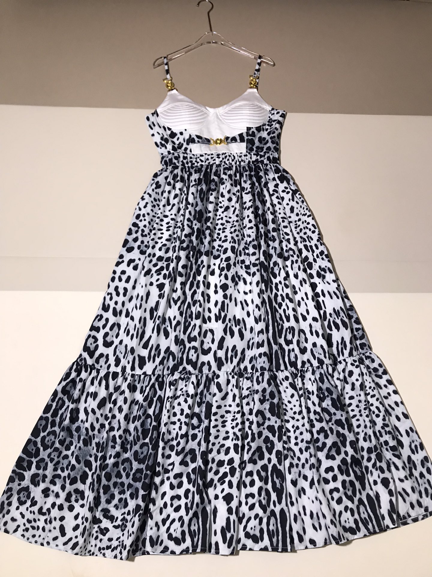 High-Quality Women’s Clothes: Versace/Vanthructol Series with Classic Leopard Grafts, Corset, Long Skirt