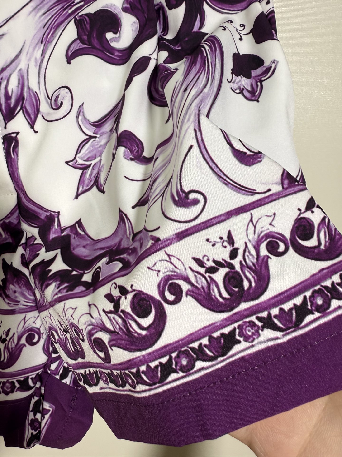 “High-Quality Women’s Clothes: D&G/Dolce & Gabbana, Various Sizes Available” - 图片 6