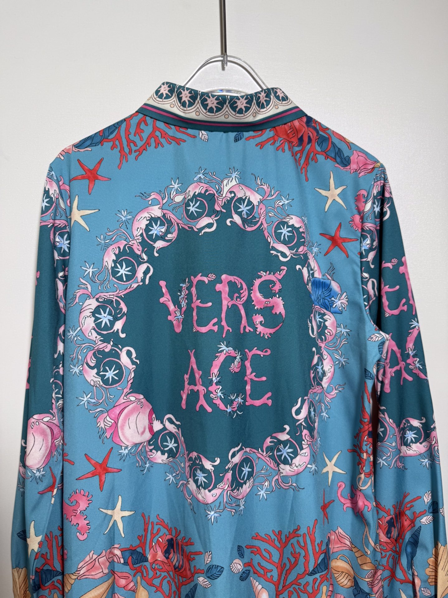 High-Quality Women’s Clothes: Versace/Franch Chest, Blue & Green Sea Shell Patterns, Long-Sleeved Shirts - 图片 7