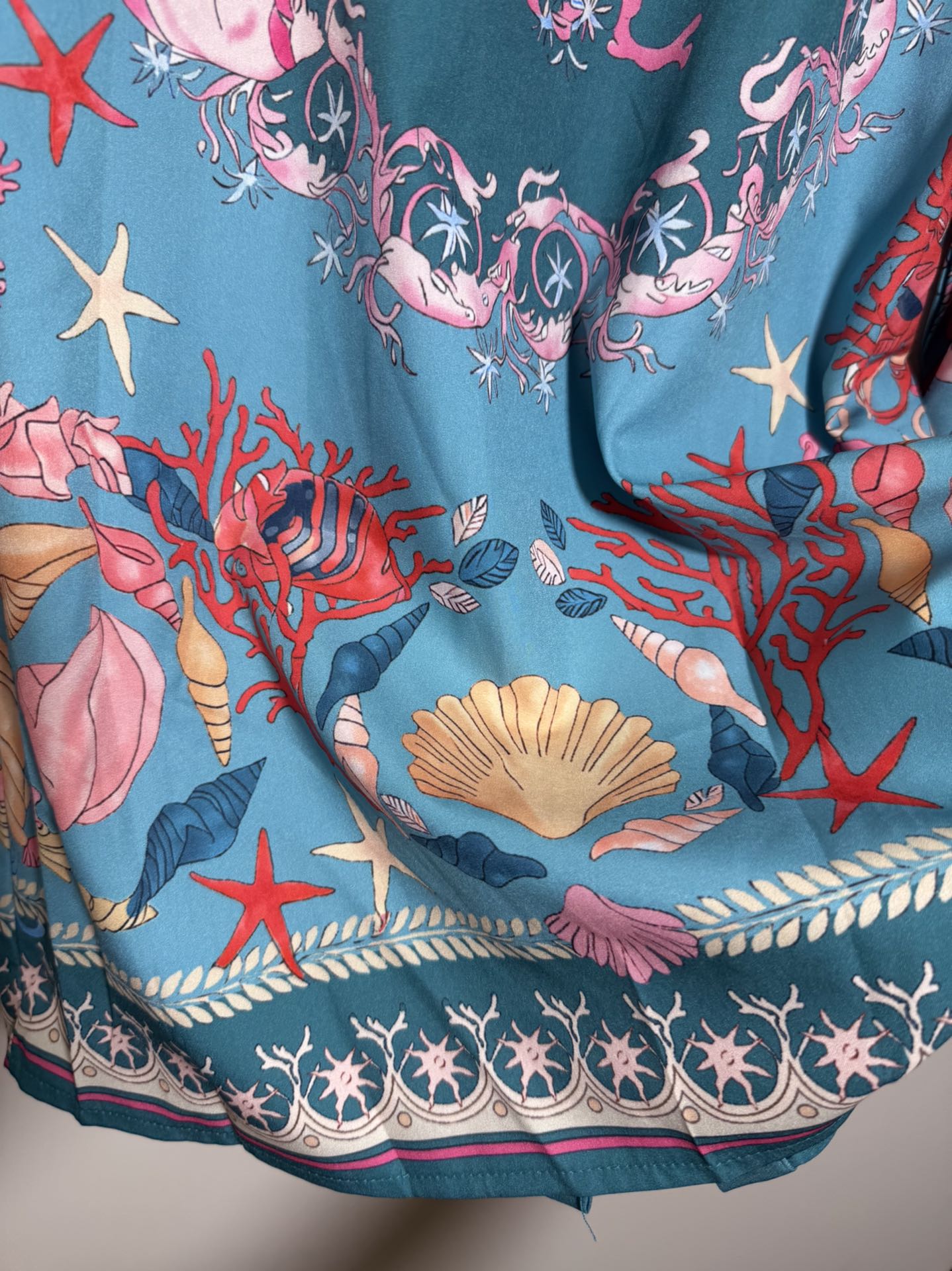 “High-Quality Women’s Outfits: Blue Seashell Print Long-Sleeved Shirts in Various Sizes” - 图片 9