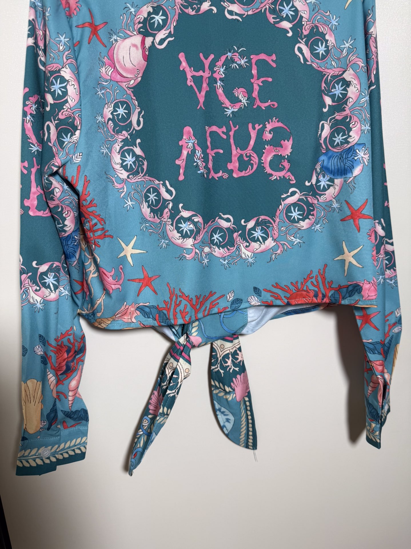 “High-Quality Women’s Outfits: Blue Seashell Print Long-Sleeved Shirts in Various Sizes” - 图片 7